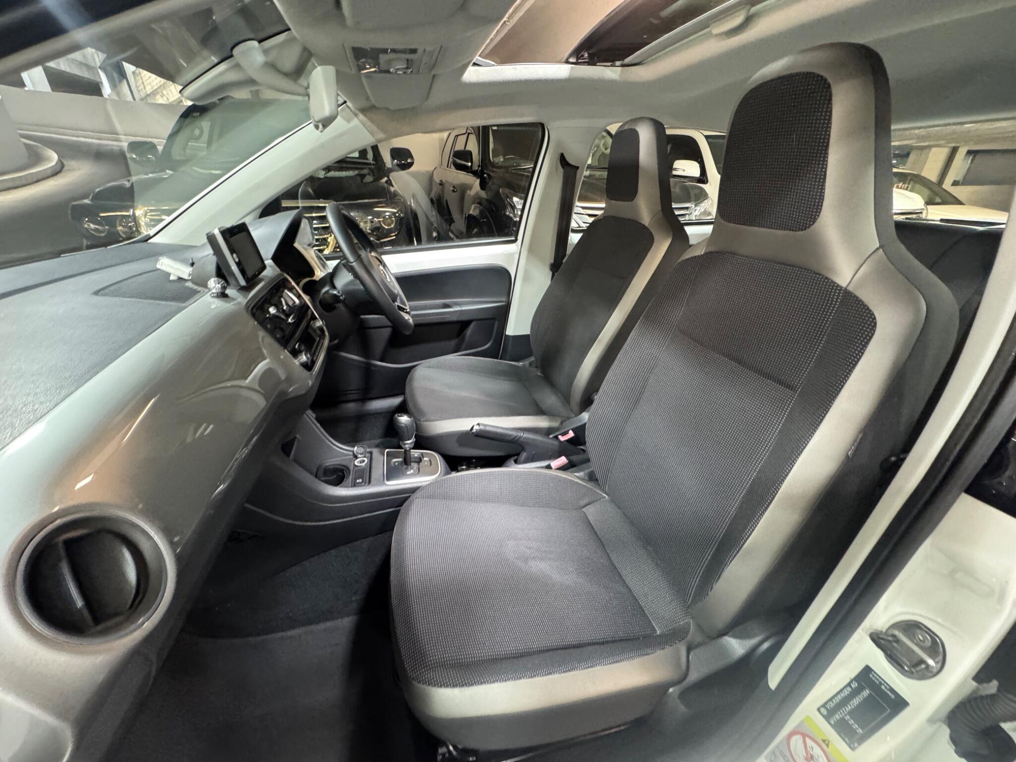 Volkswagen up! - Image 11