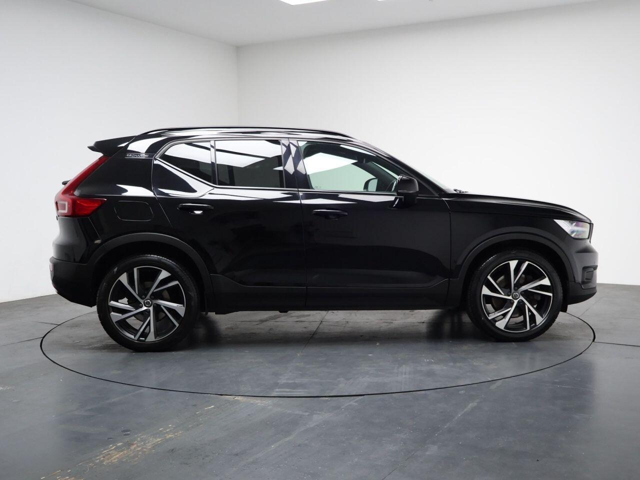 Volvo XC40 - Image 14
