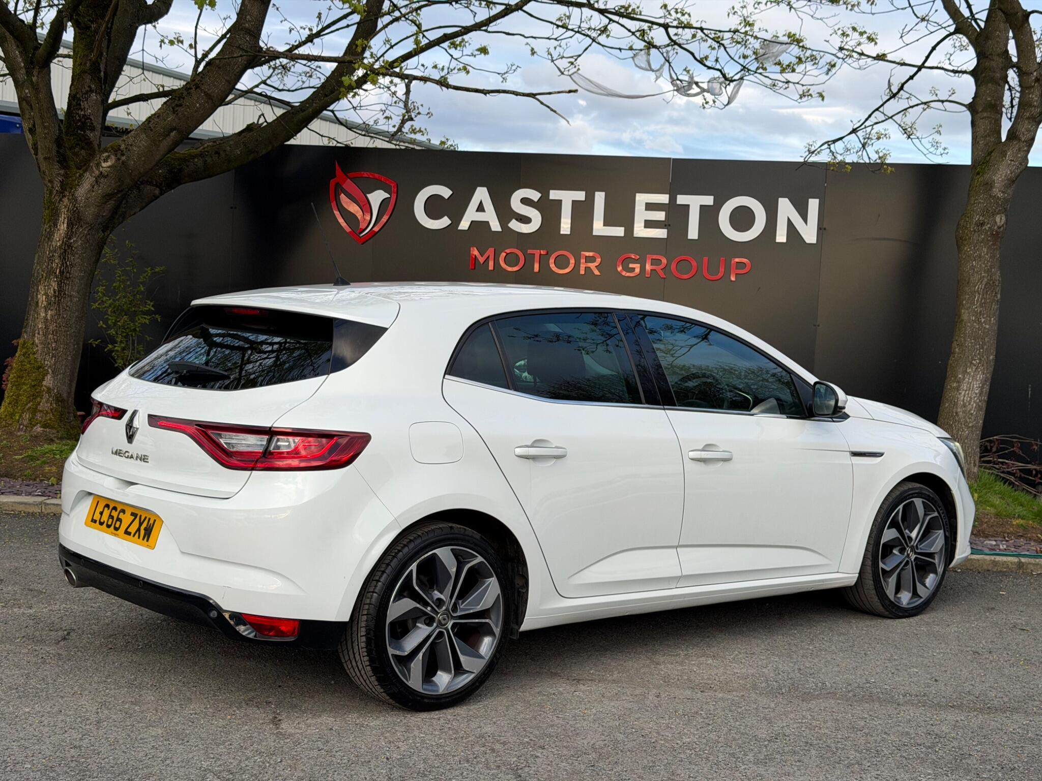 Renault Megane - Image 10
