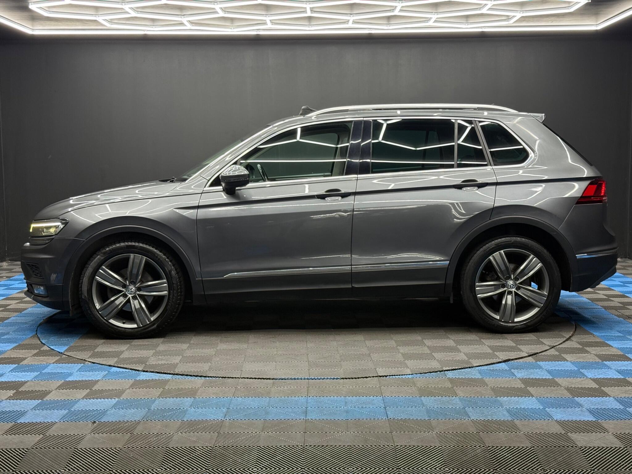 Volkswagen Tiguan - Image 7