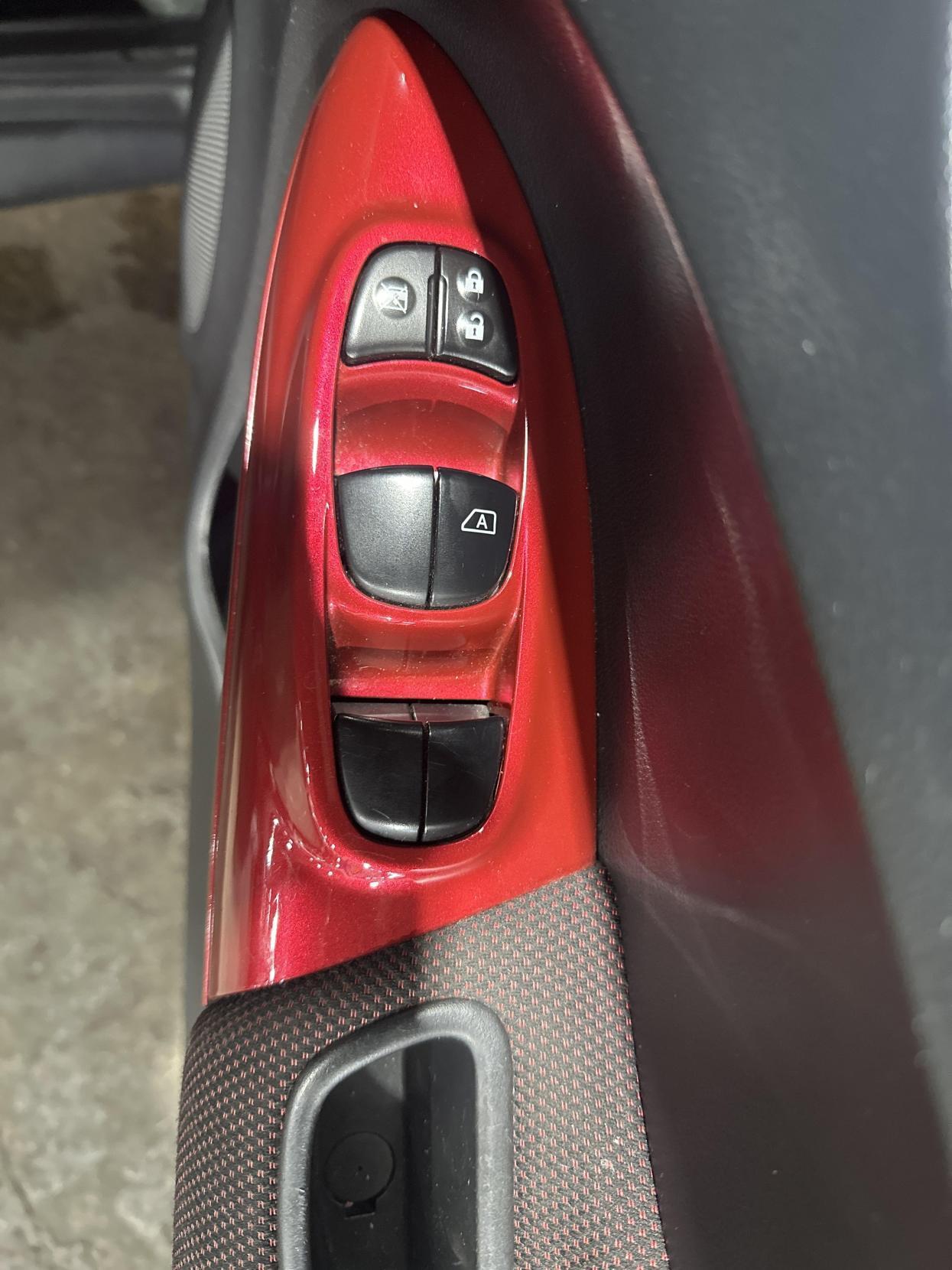 Nissan Juke - Image 8