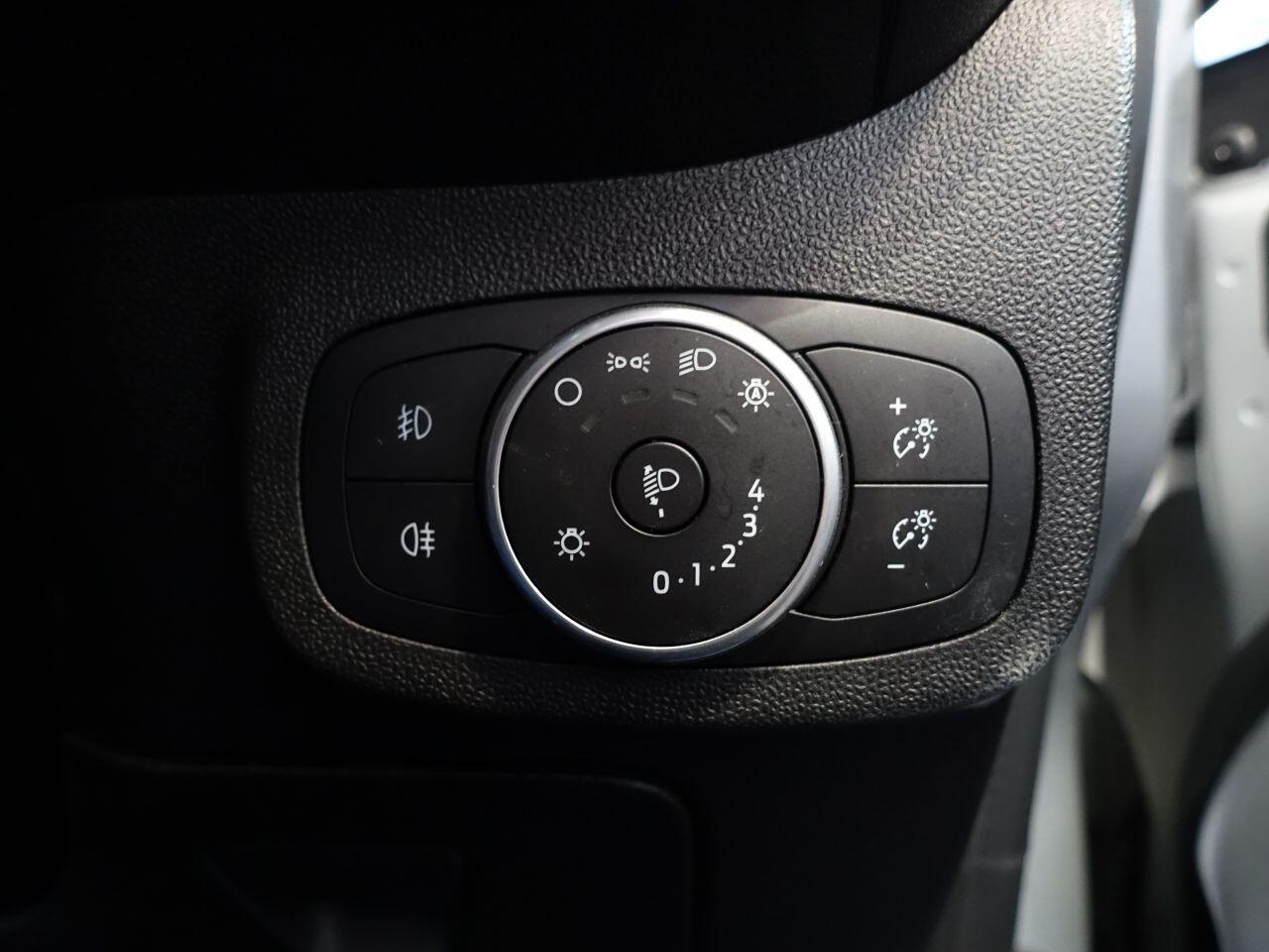 Ford Fiesta - Image 30