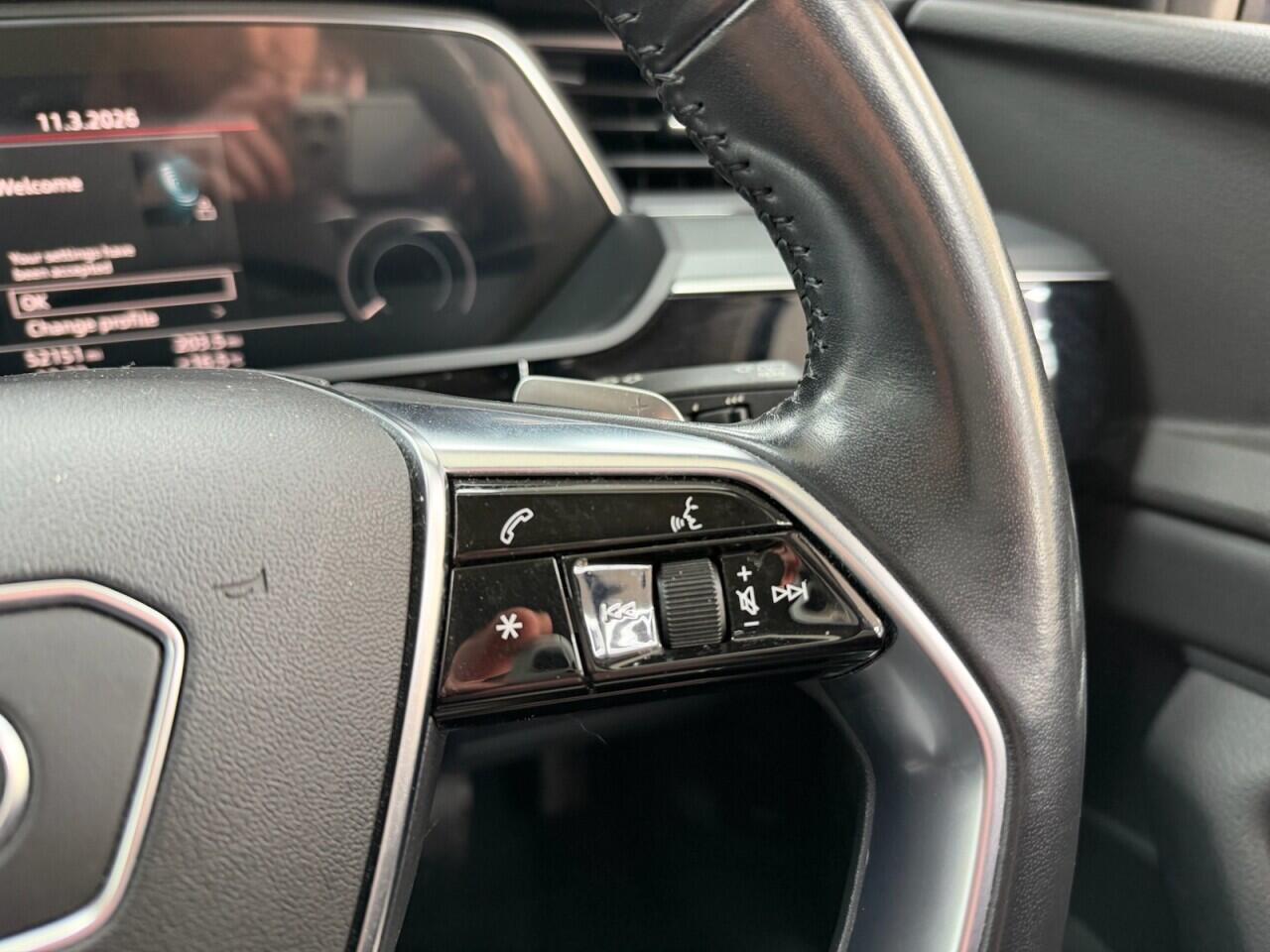 Audi E-Tron - Image 29