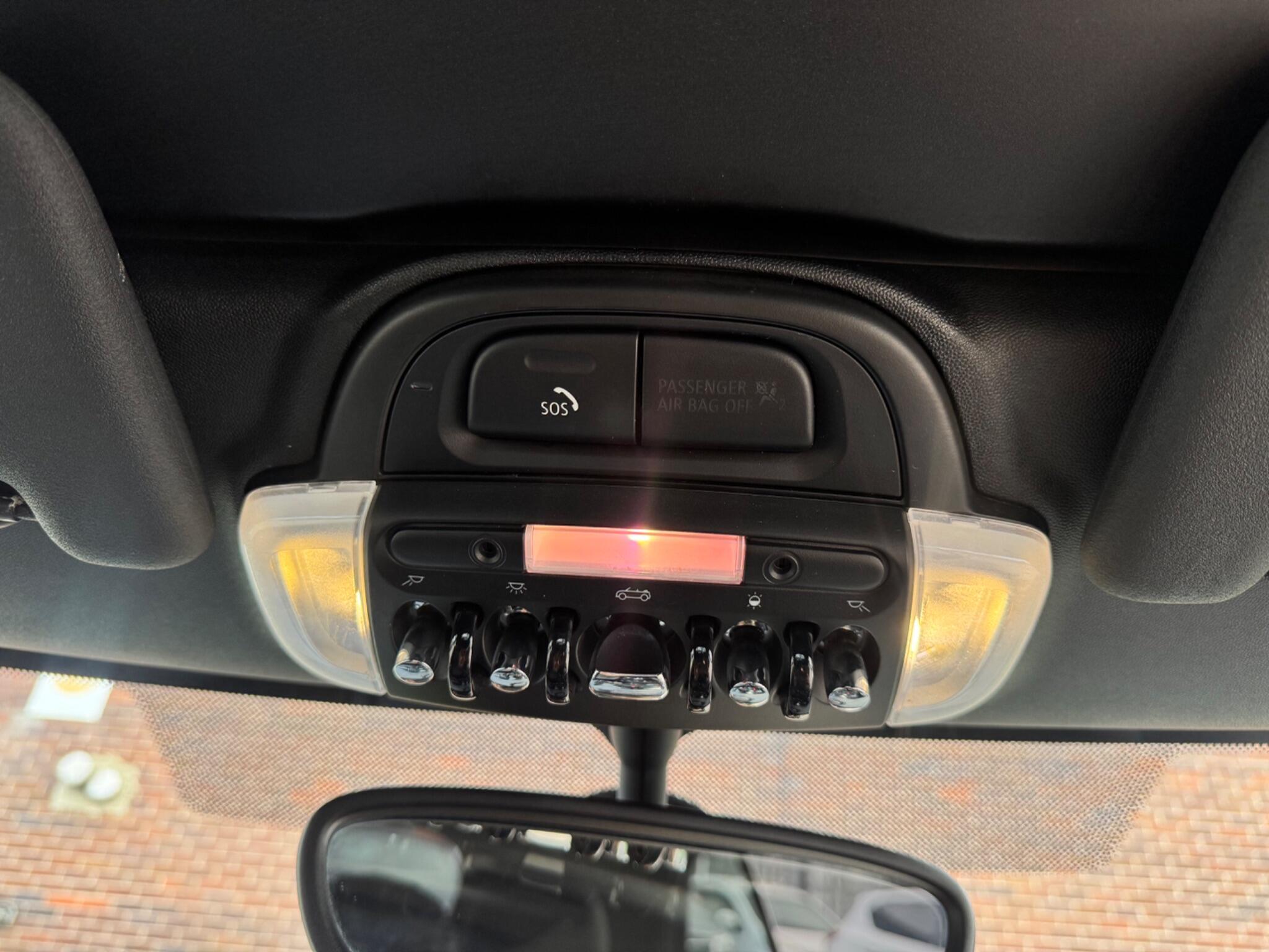 MINI Convertible - Image 54