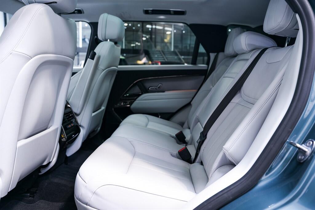 Land Rover RANGE ROVER SPORT - Image 15