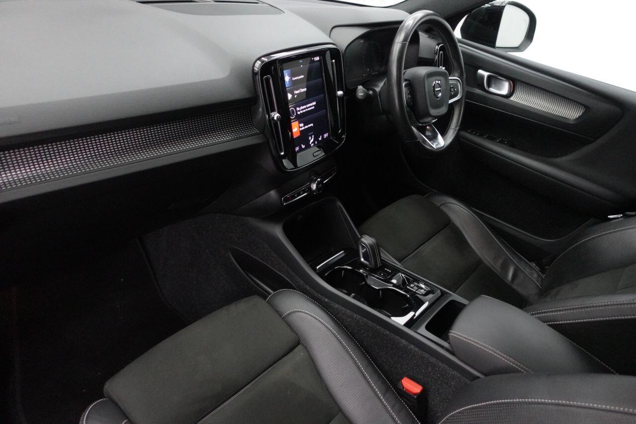 Volvo XC40 - Image 10