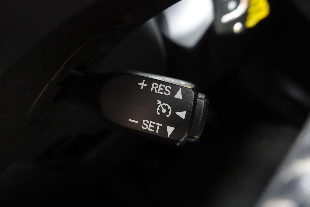 Toyota Auris - Image 40