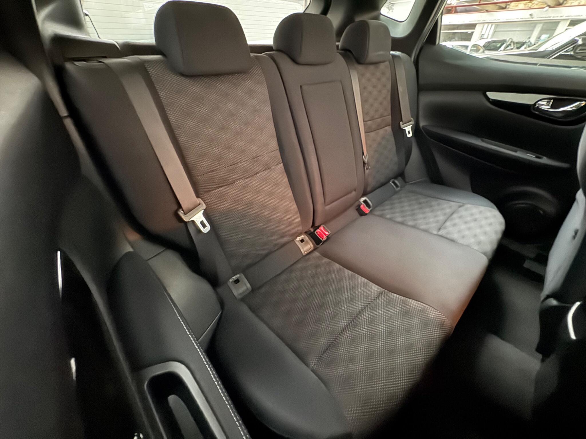 Nissan Qashqai - Image 11