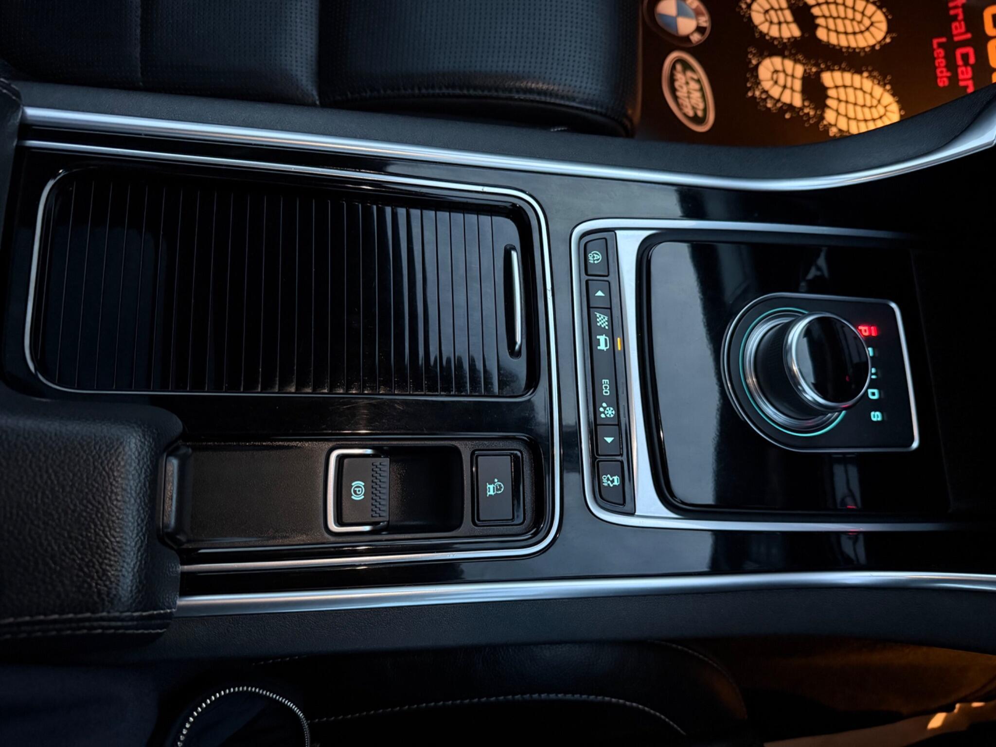 Jaguar XF - Image 75