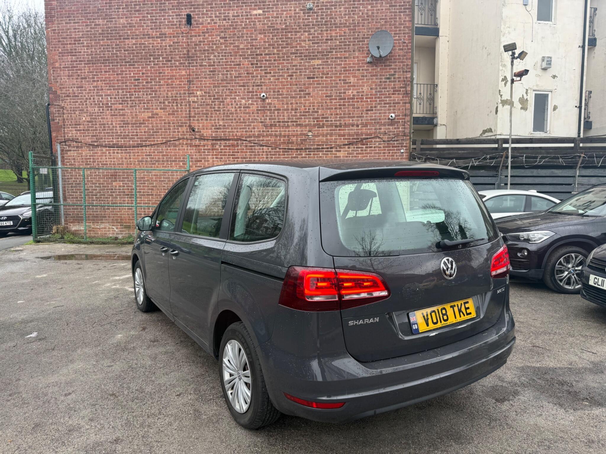 Volkswagen Sharan - Image 7