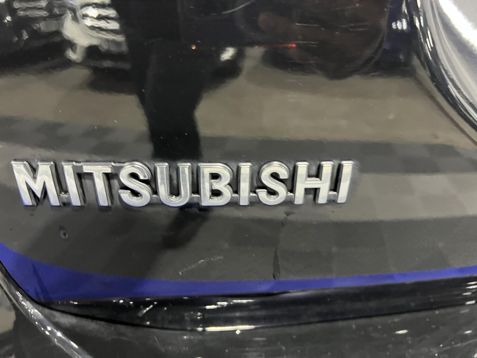 Mitsubishi Outlander - Image 19
