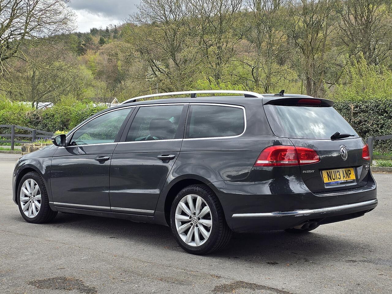 Volkswagen Passat - Image 23