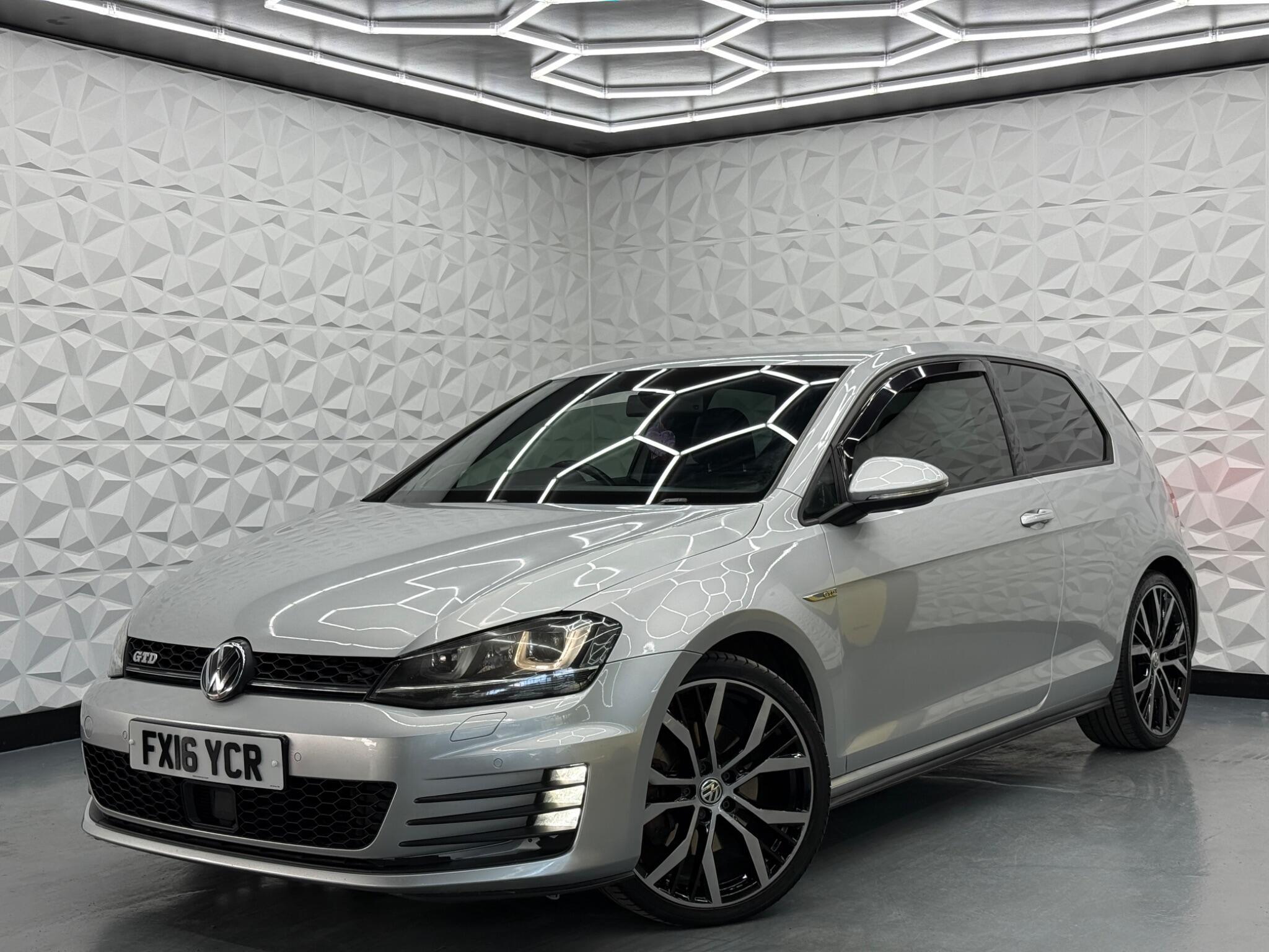 Volkswagen Golf - Image 47