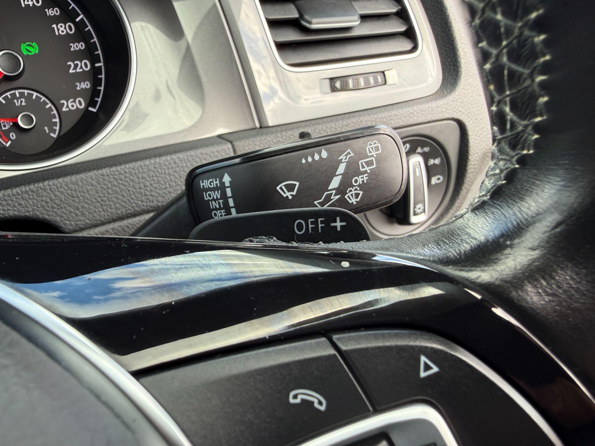 Volkswagen Golf - Image 55