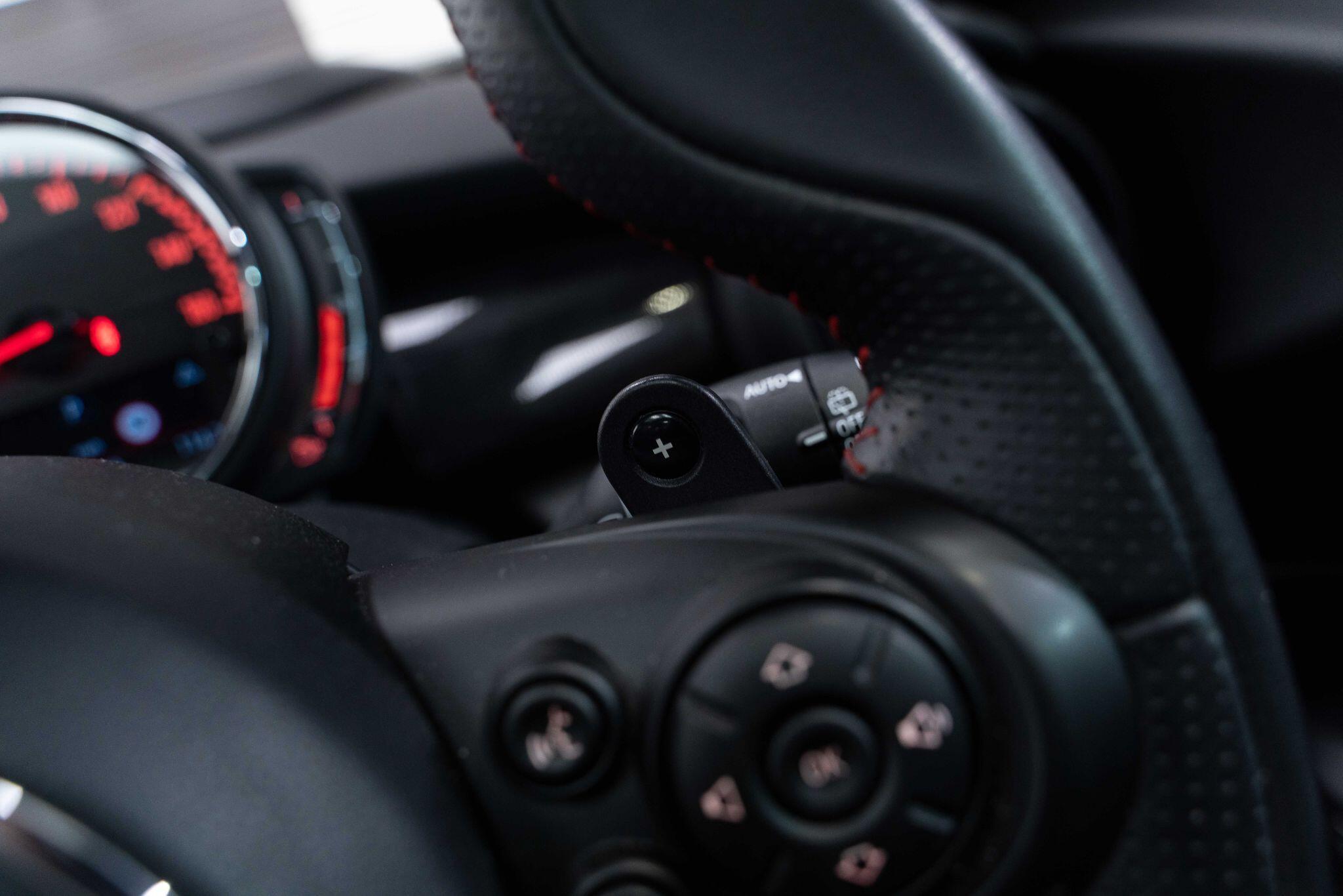 MINI Hatch - Image 22