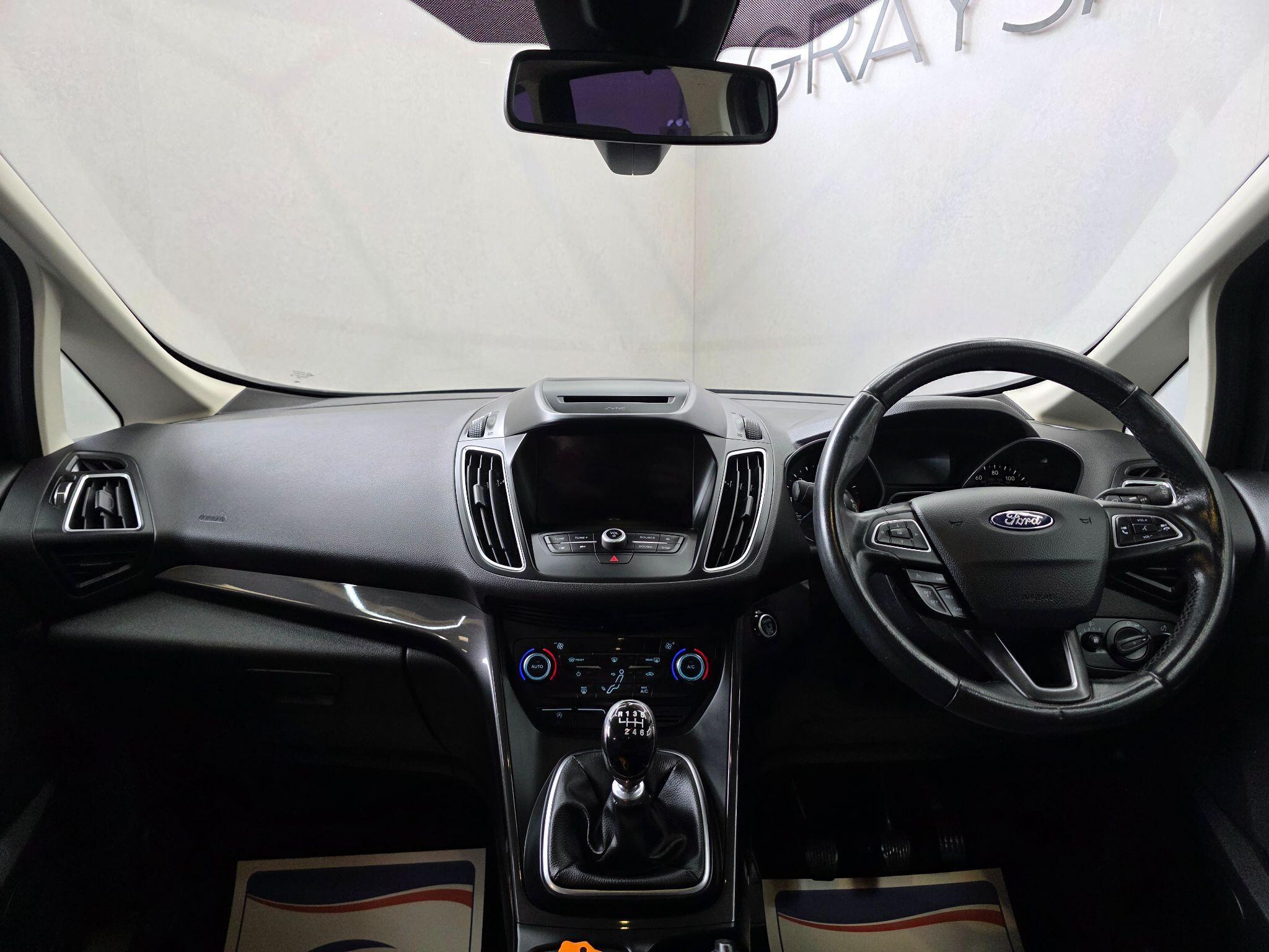 Ford C-MAX - Image 11