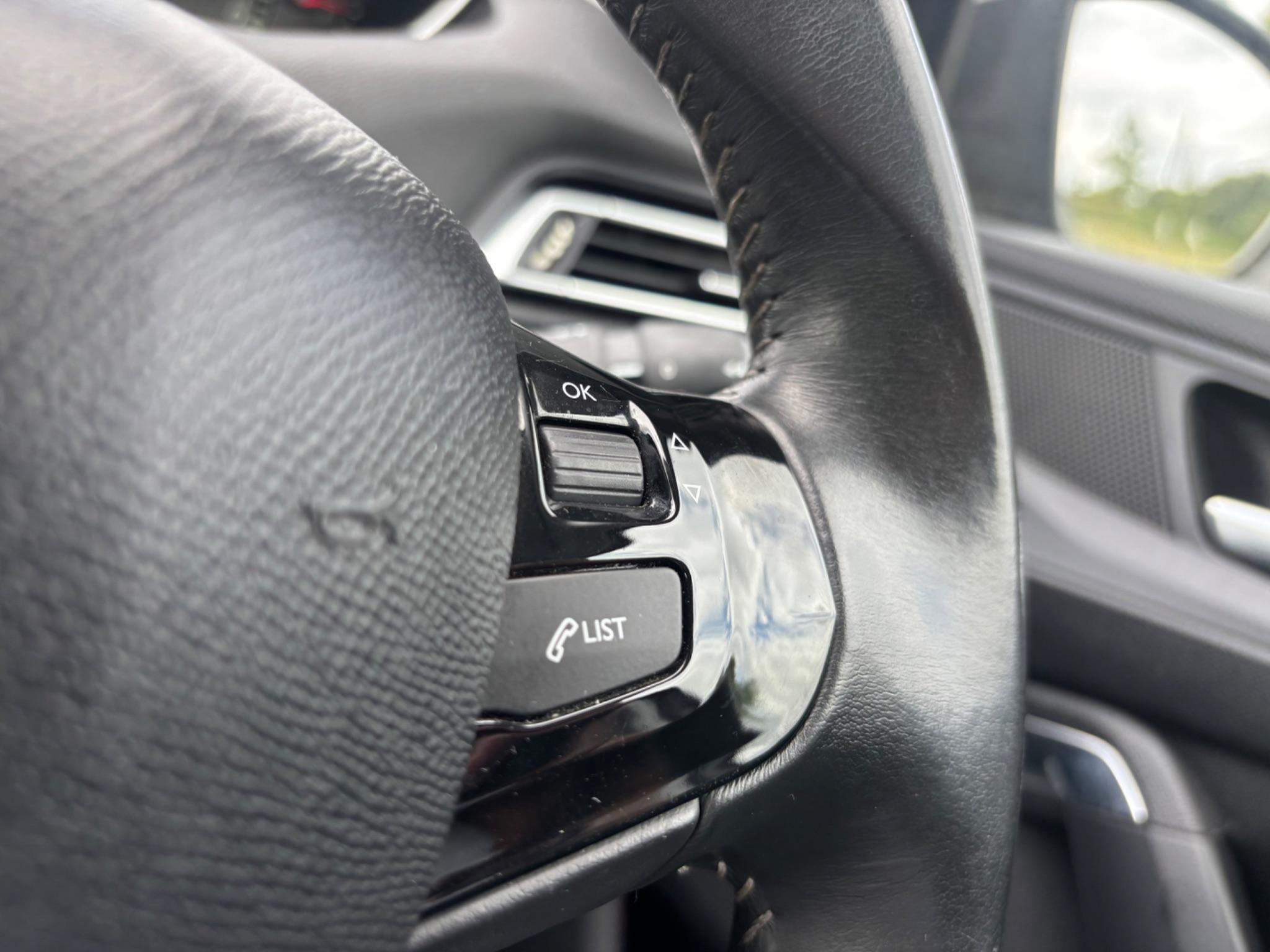 Peugeot 308 - Image 25