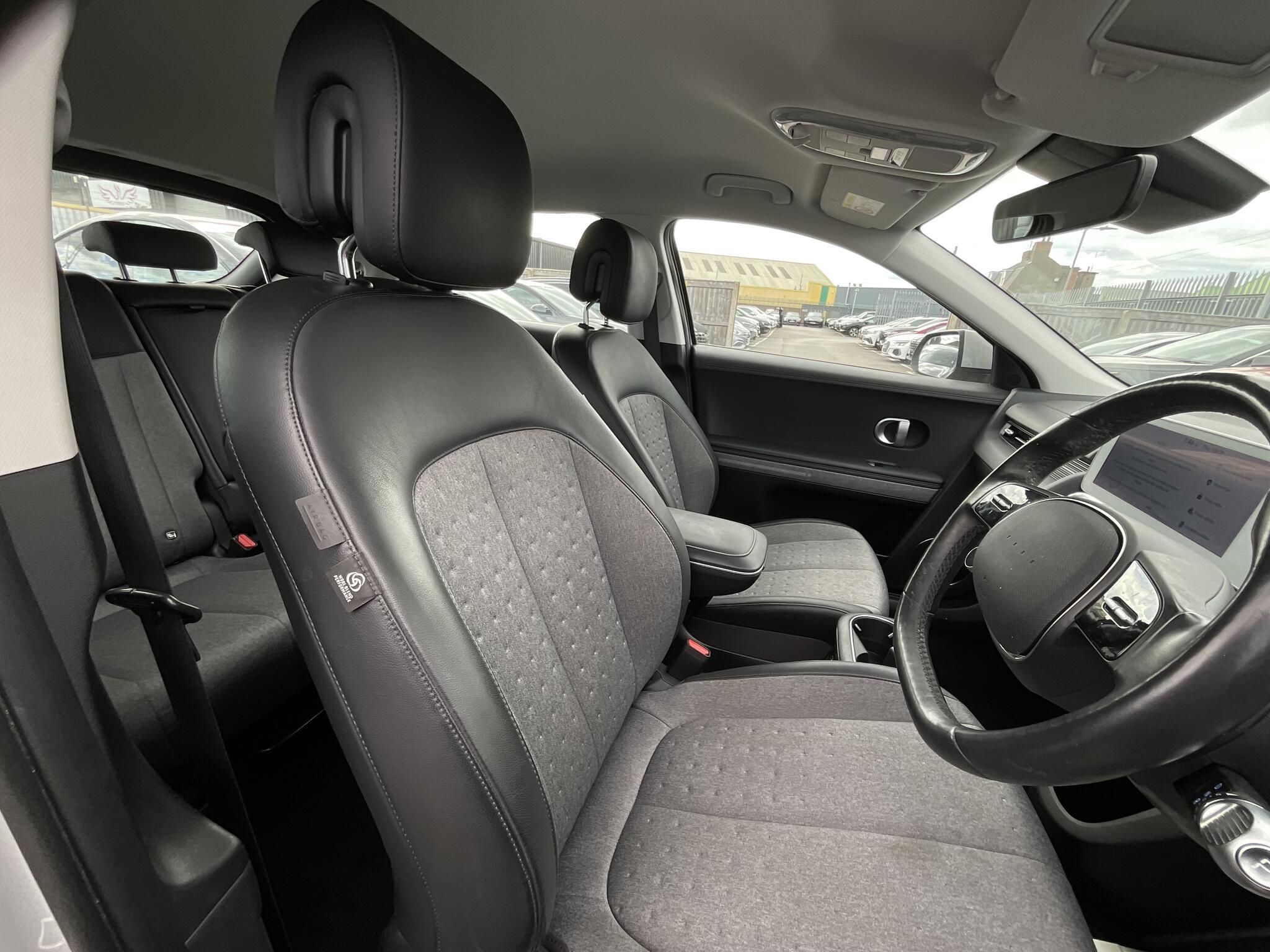 Hyundai Ioniq 5 - Image 8
