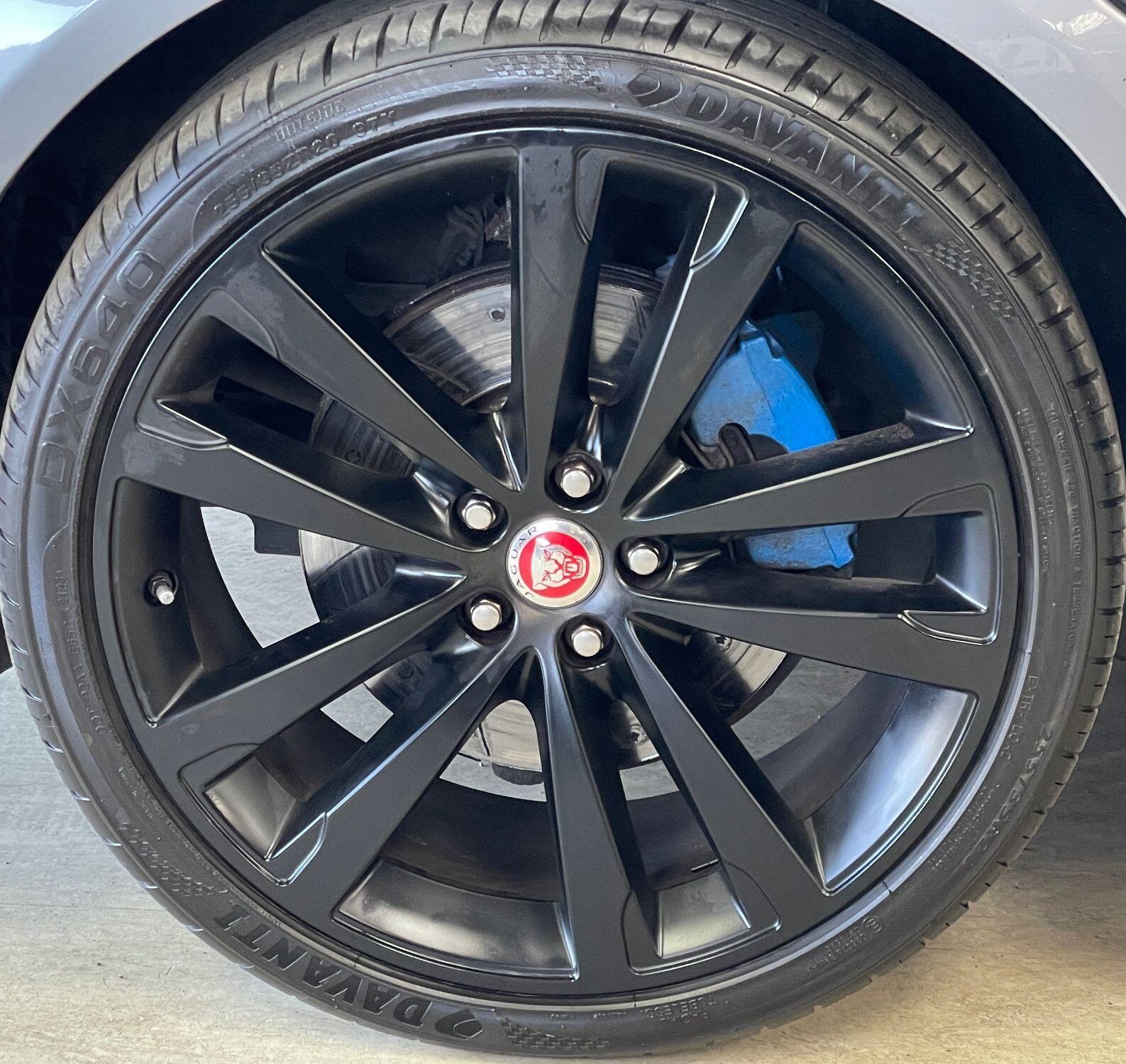 Jaguar XF - Image 15