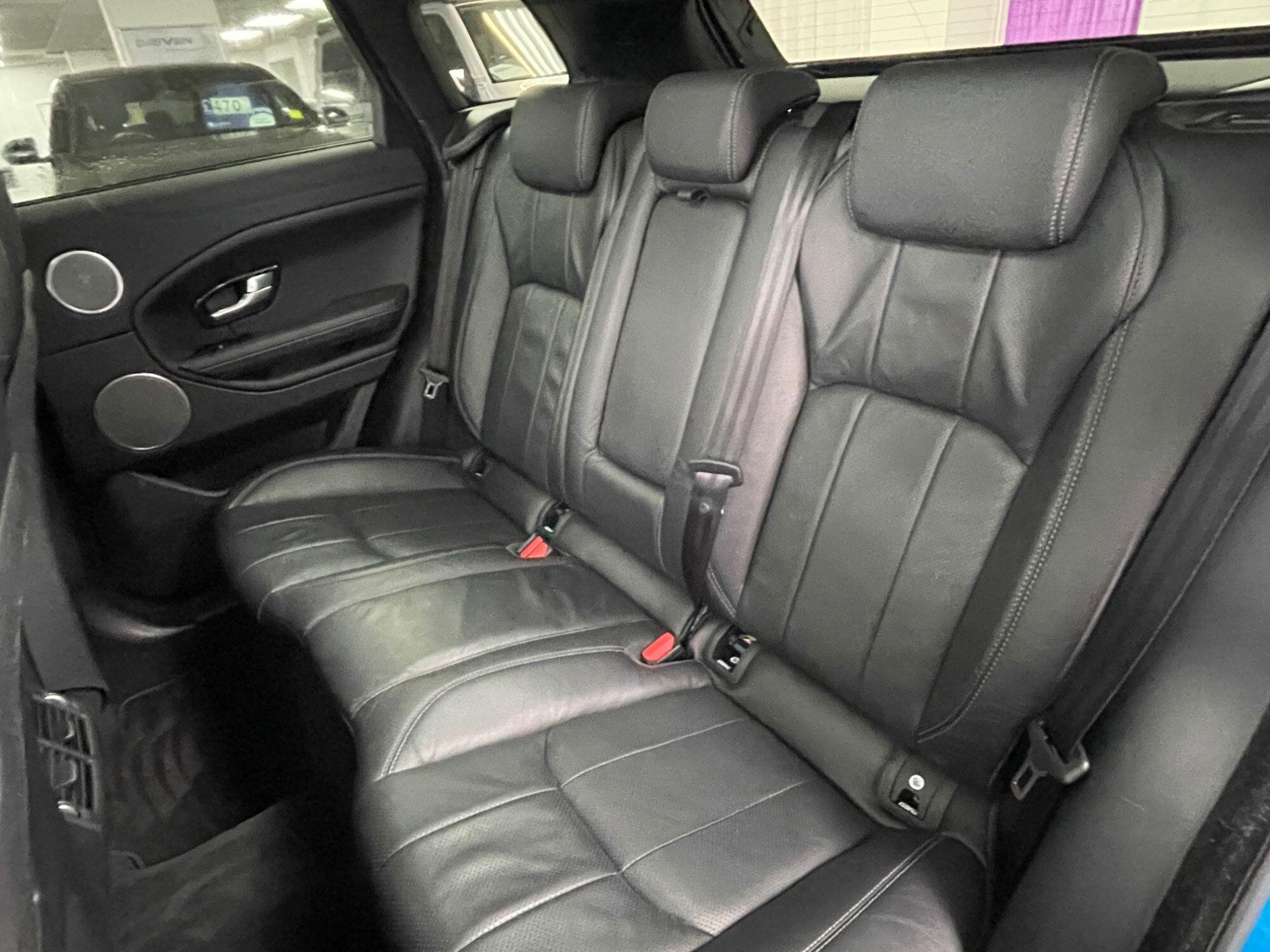 Land Rover Range Rover Evoque - Image 30