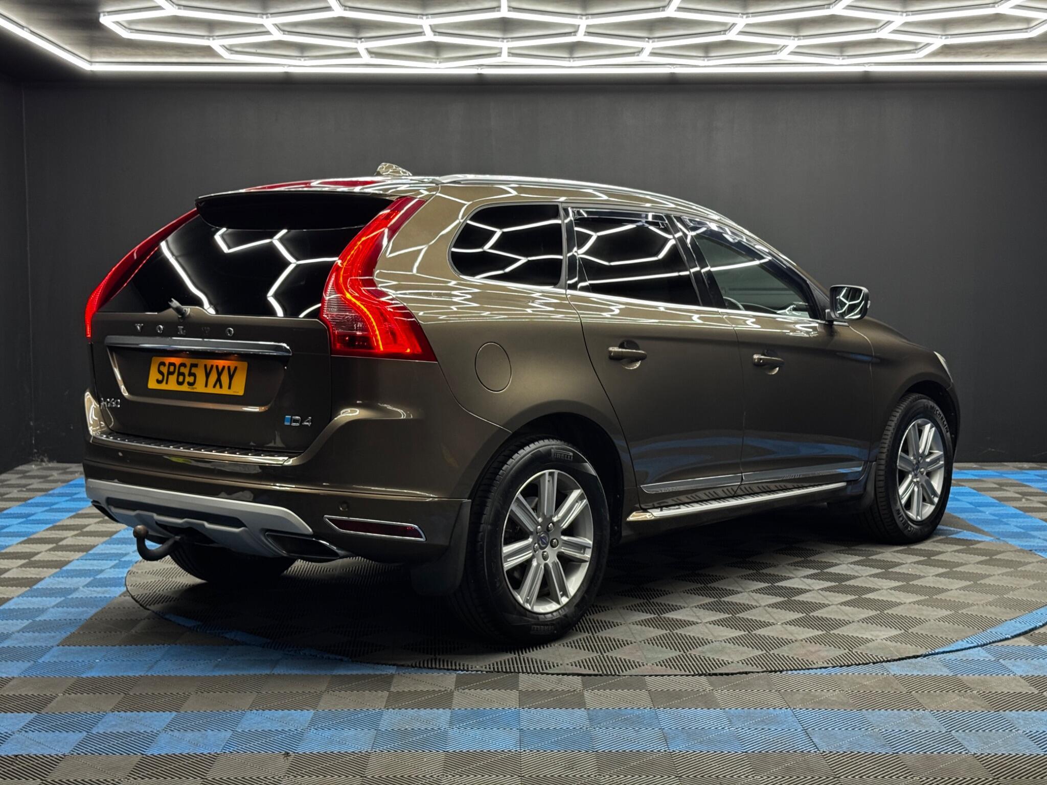 Volvo XC60 - Image 5
