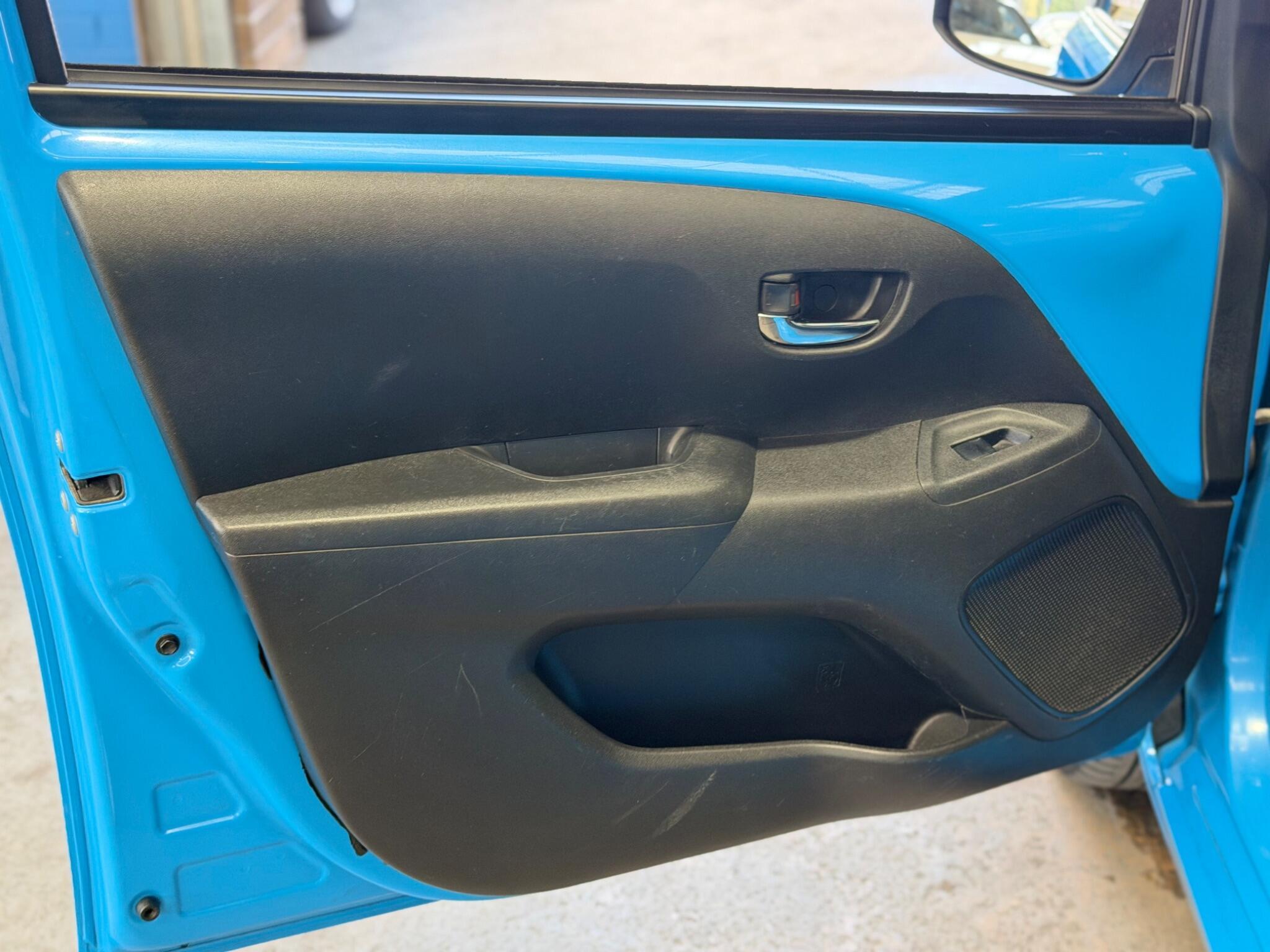 Toyota Aygo - Image 27