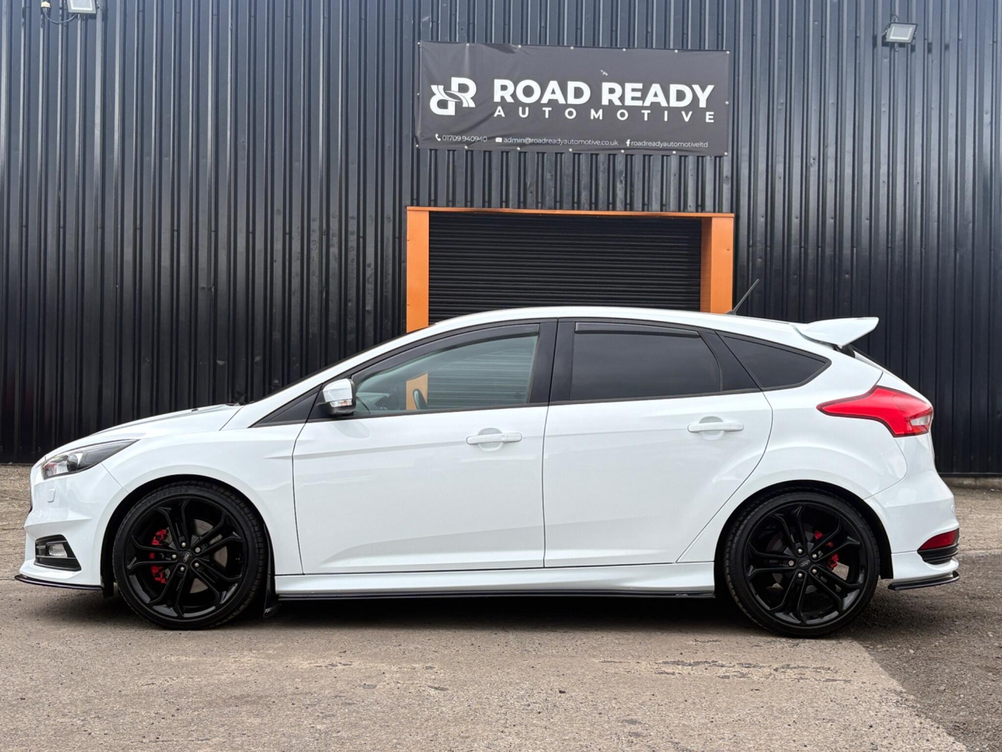 Ford Focus - Image 7