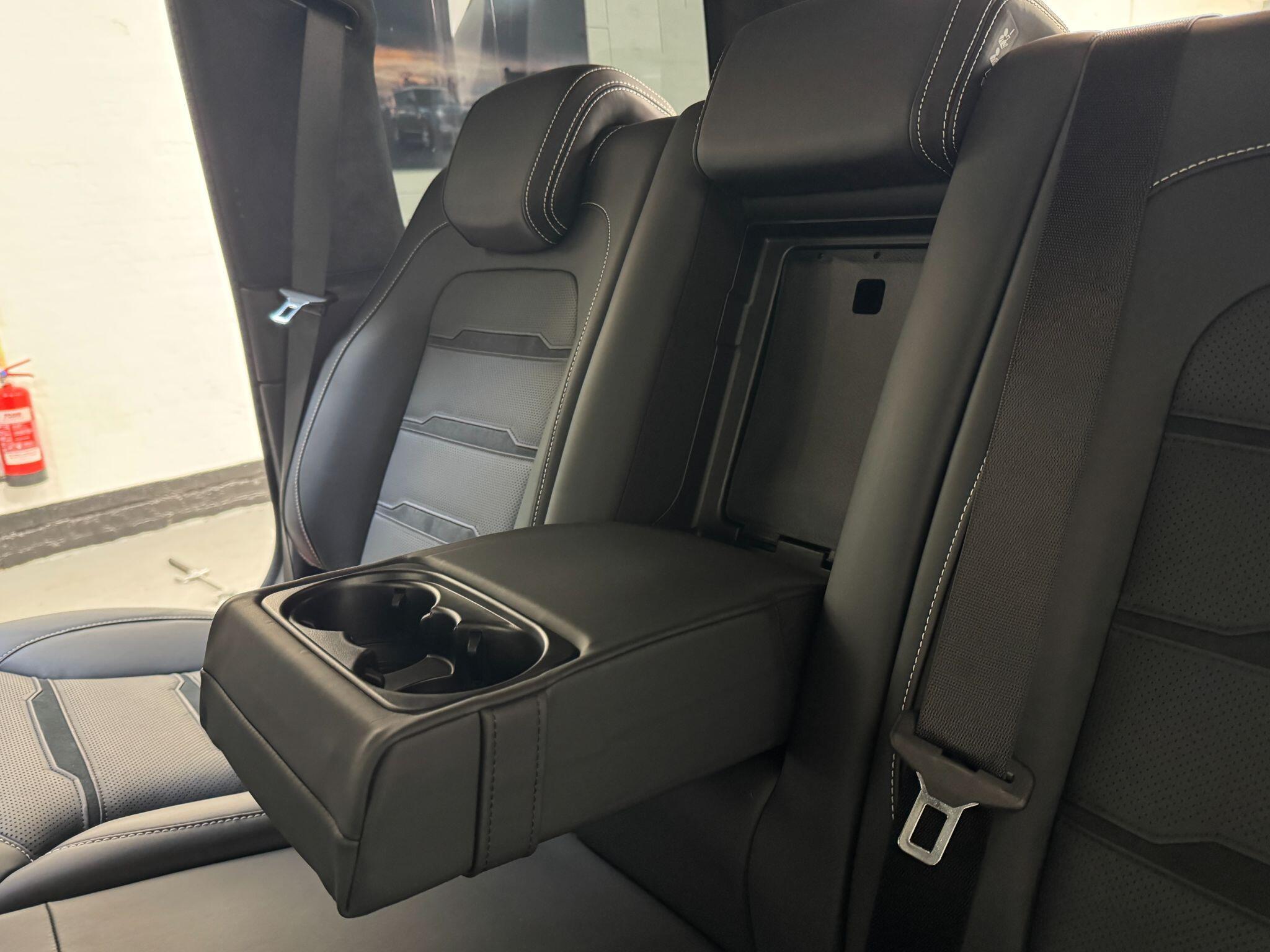 Mercedes G Class - Image 77