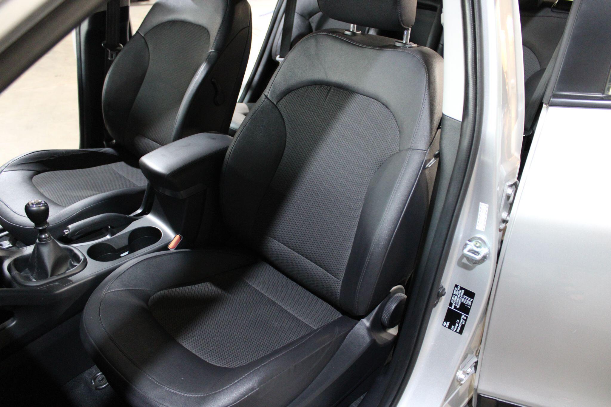 Hyundai ix35 - Image 9