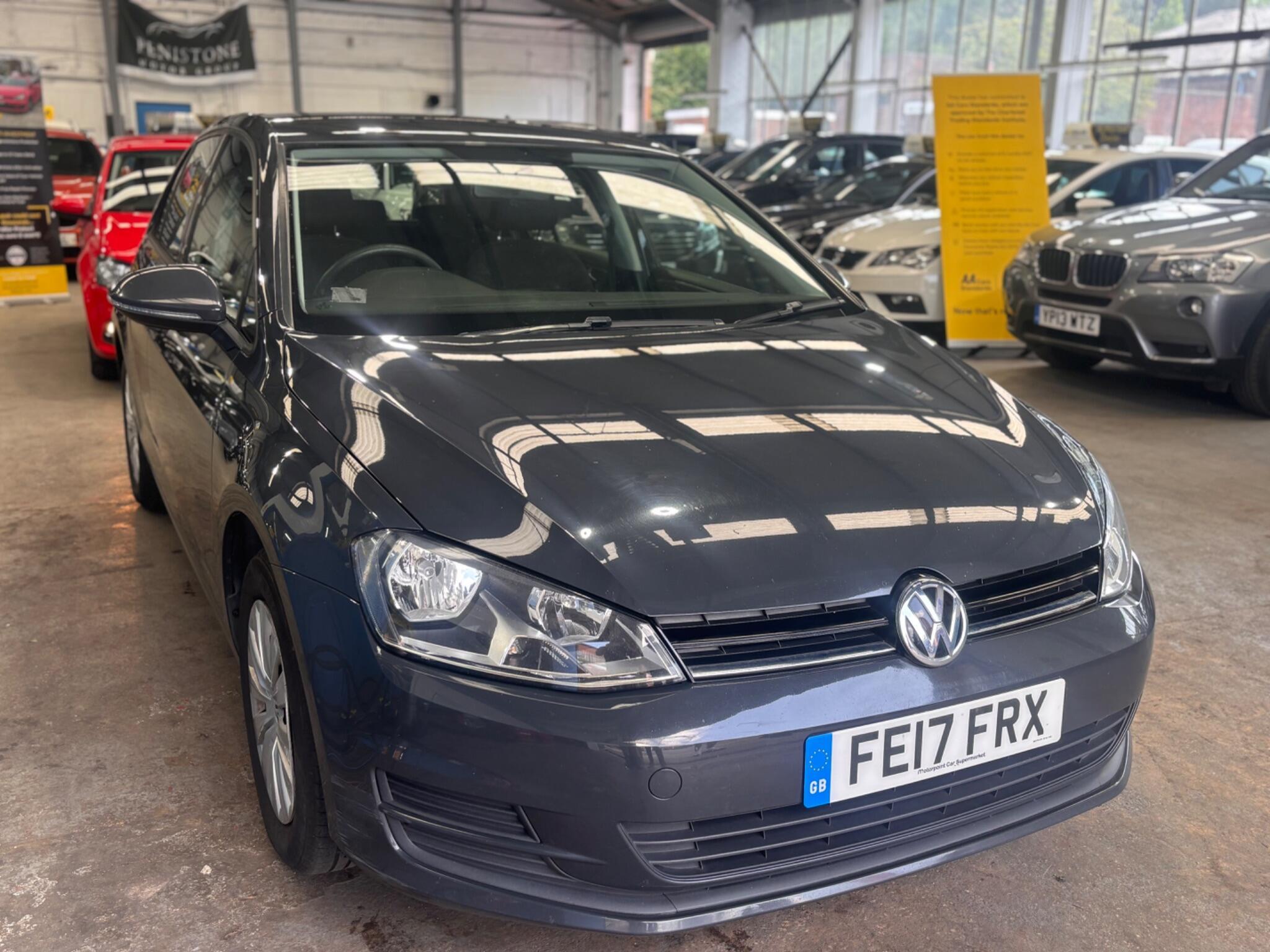 Volkswagen Golf - Image 5