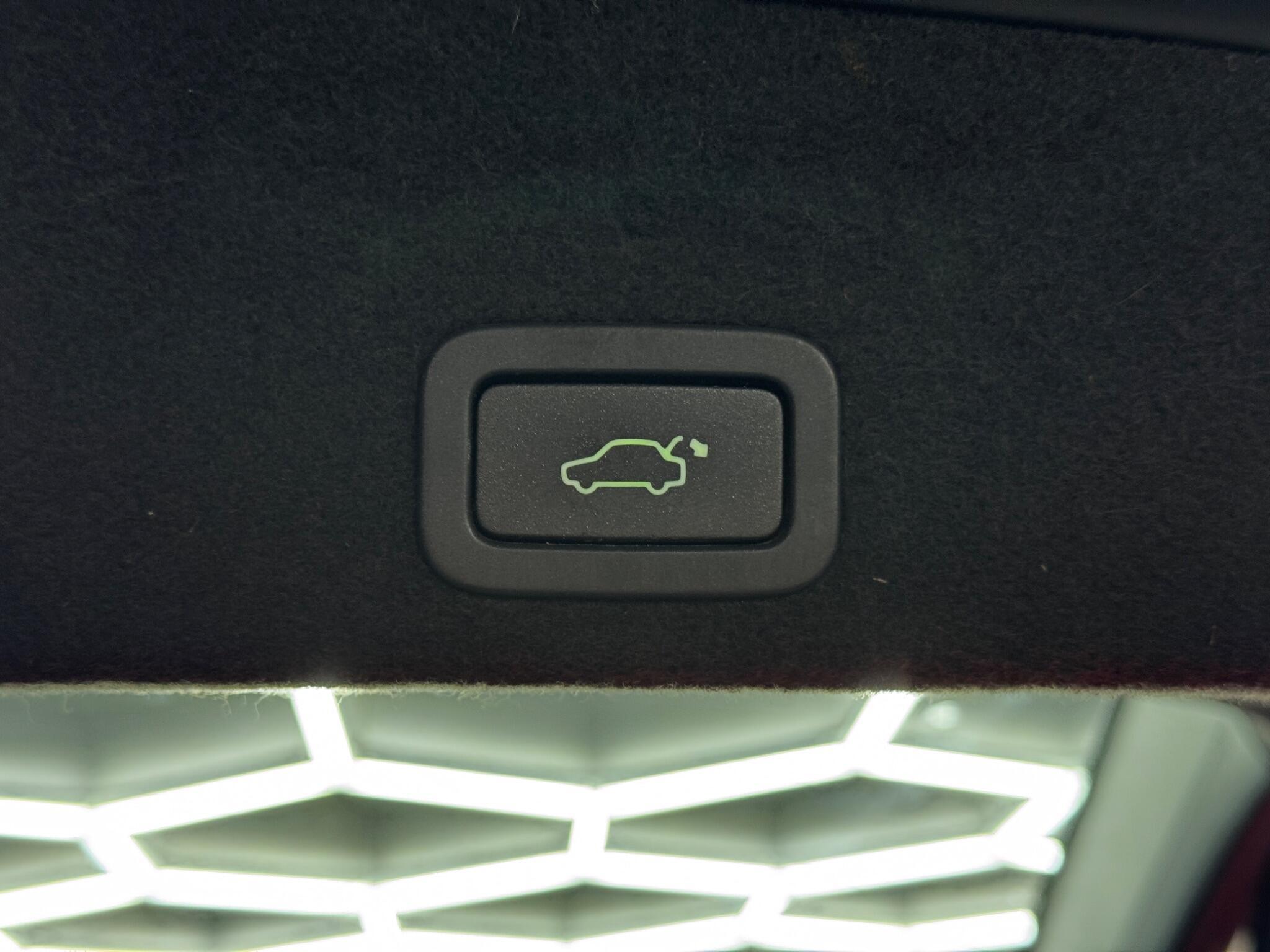 Volvo XC60 - Image 36