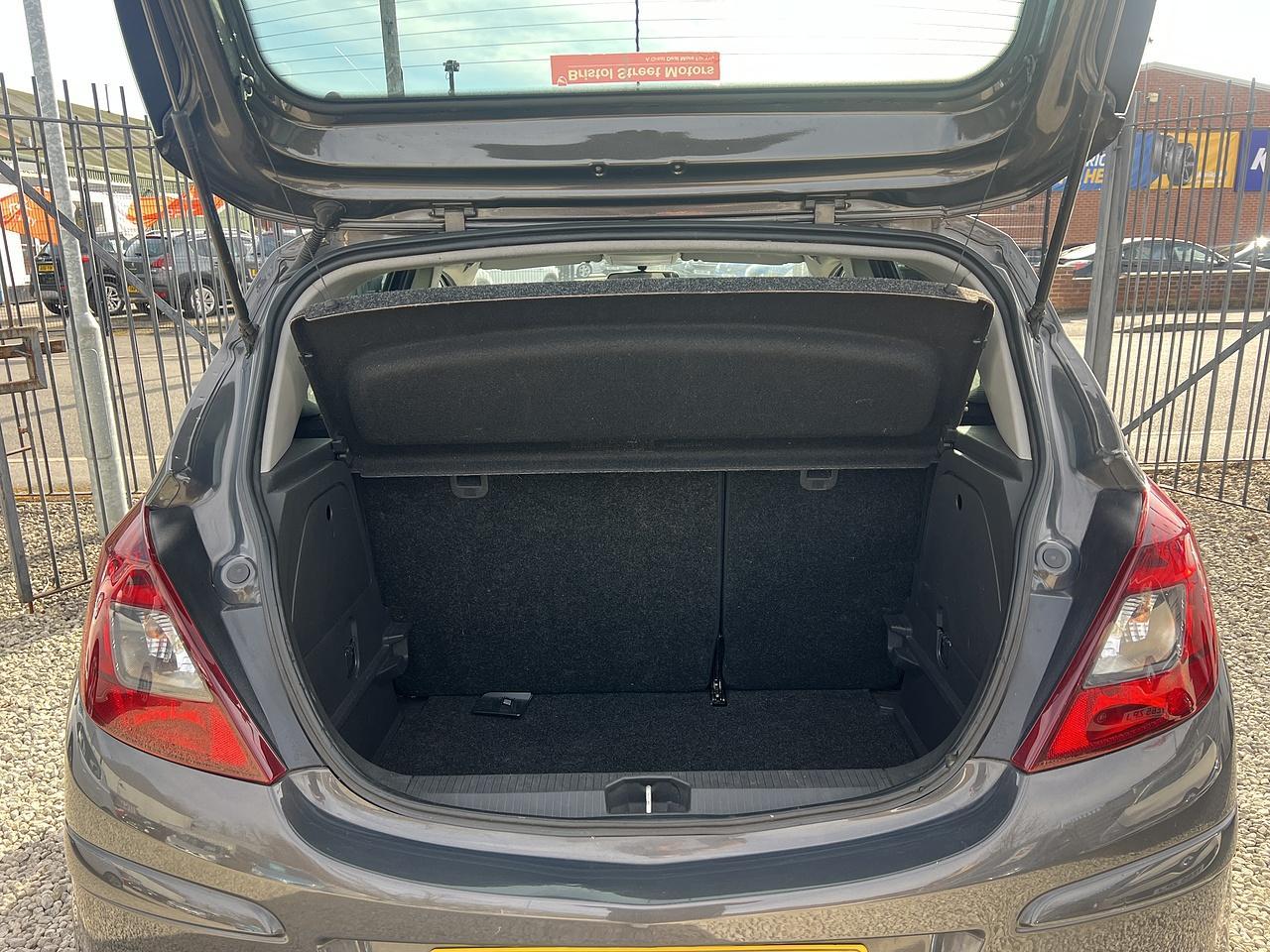 Vauxhall Corsa - Image 8