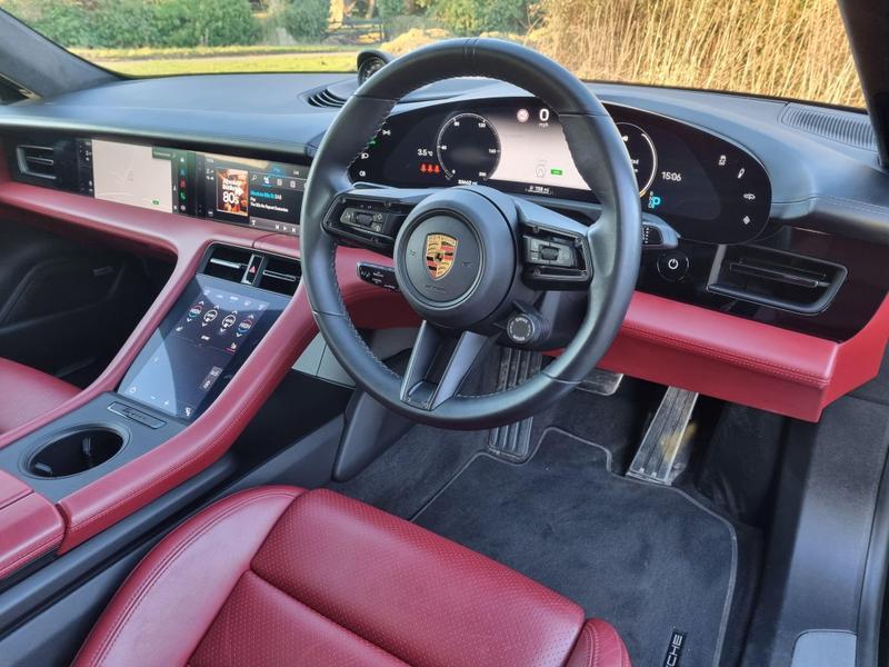 Porsche Taycan - Image 16