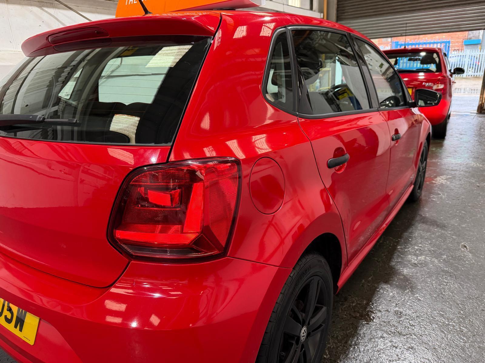 Volkswagen Polo - Image 13