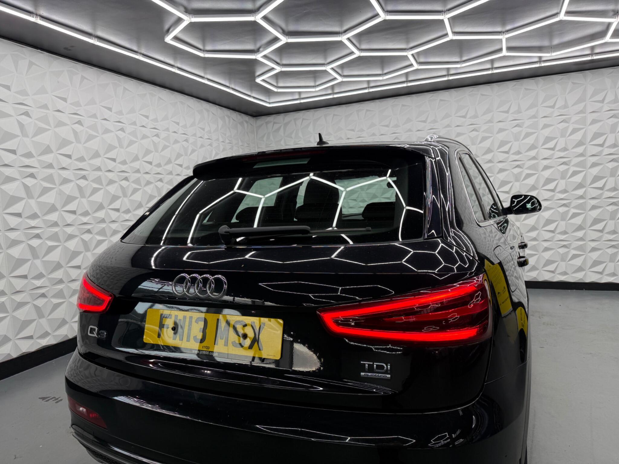 Audi Q3 - Image 17