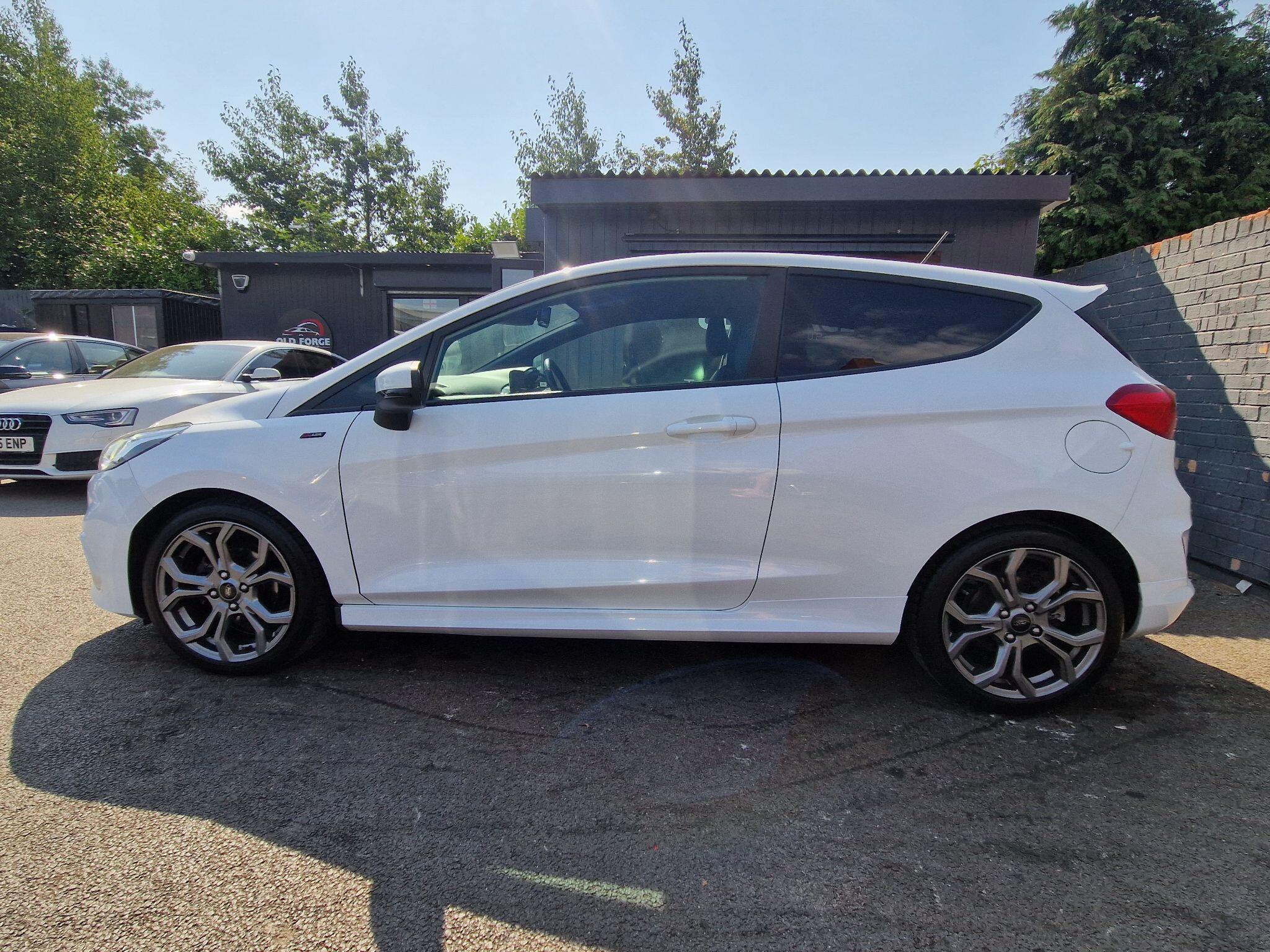 Ford Fiesta - Image 6