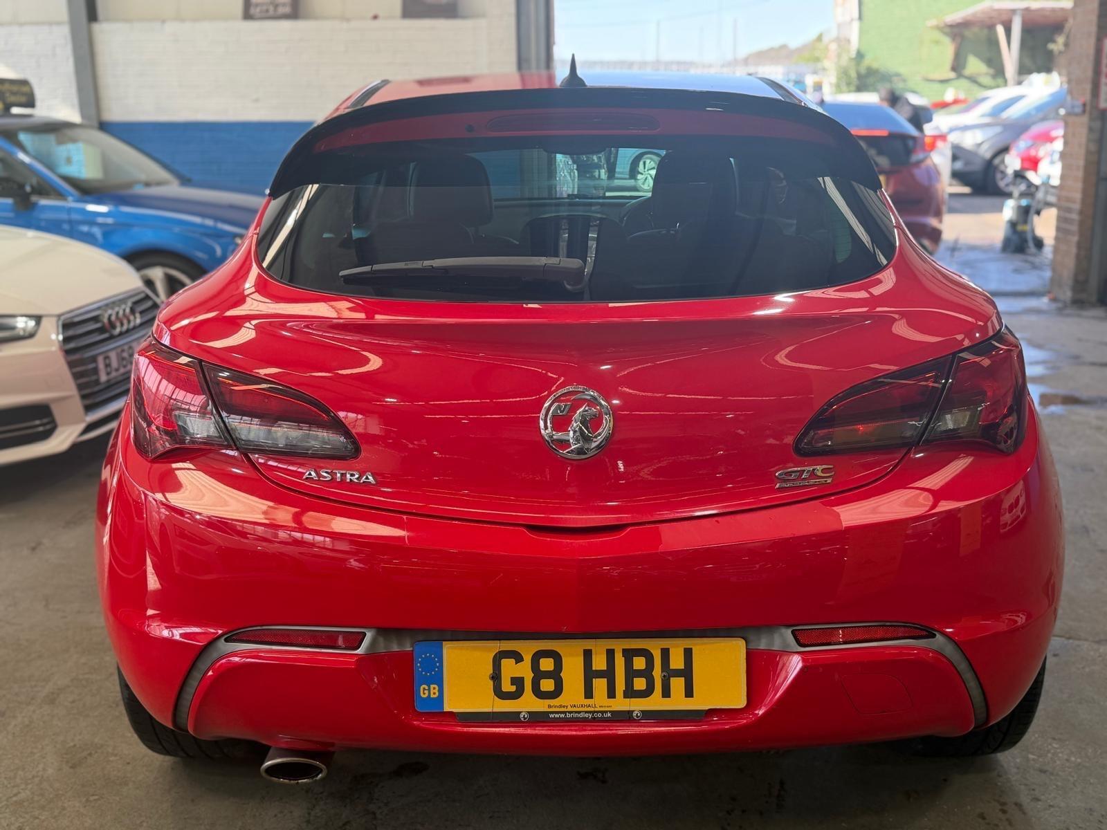 Vauxhall Astra GTC - Image 8