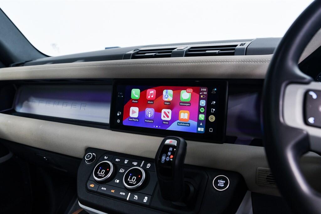 Land Rover Defender 110 - Image 19