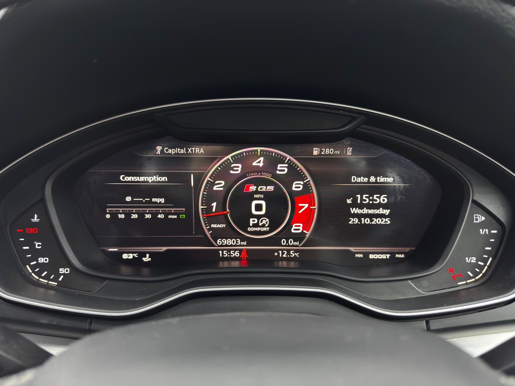 Audi SQ5 - Image 25