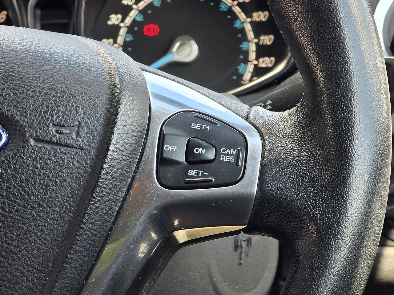 Ford Fiesta - Image 11