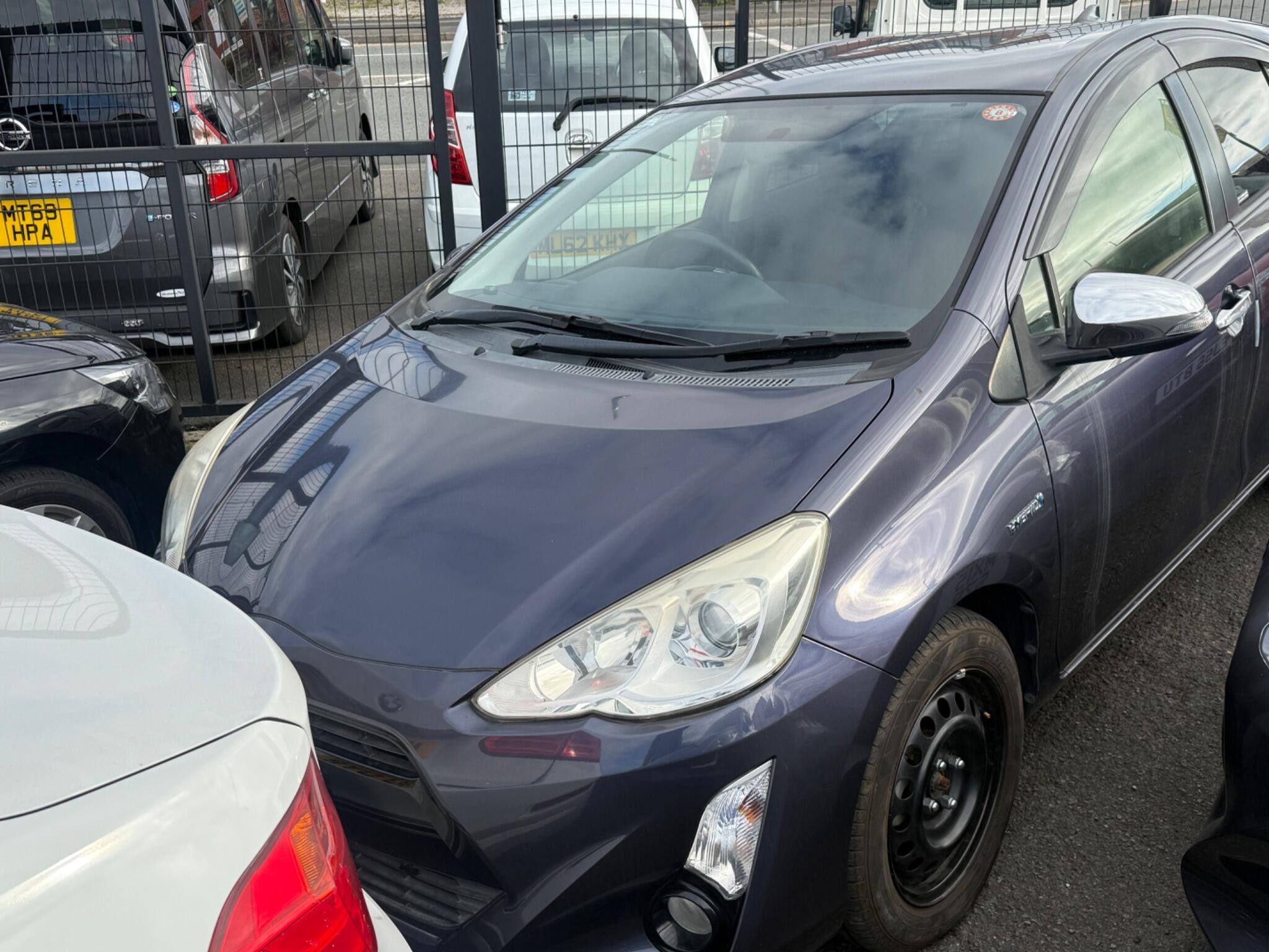 Toyota Aqua - Image 2