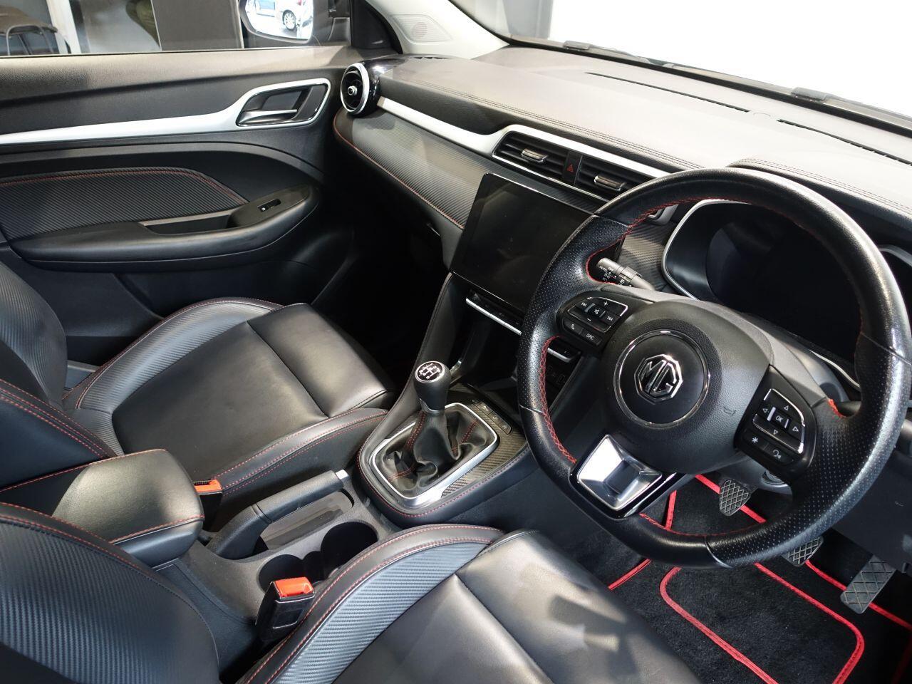 MG MG ZS - Image 2