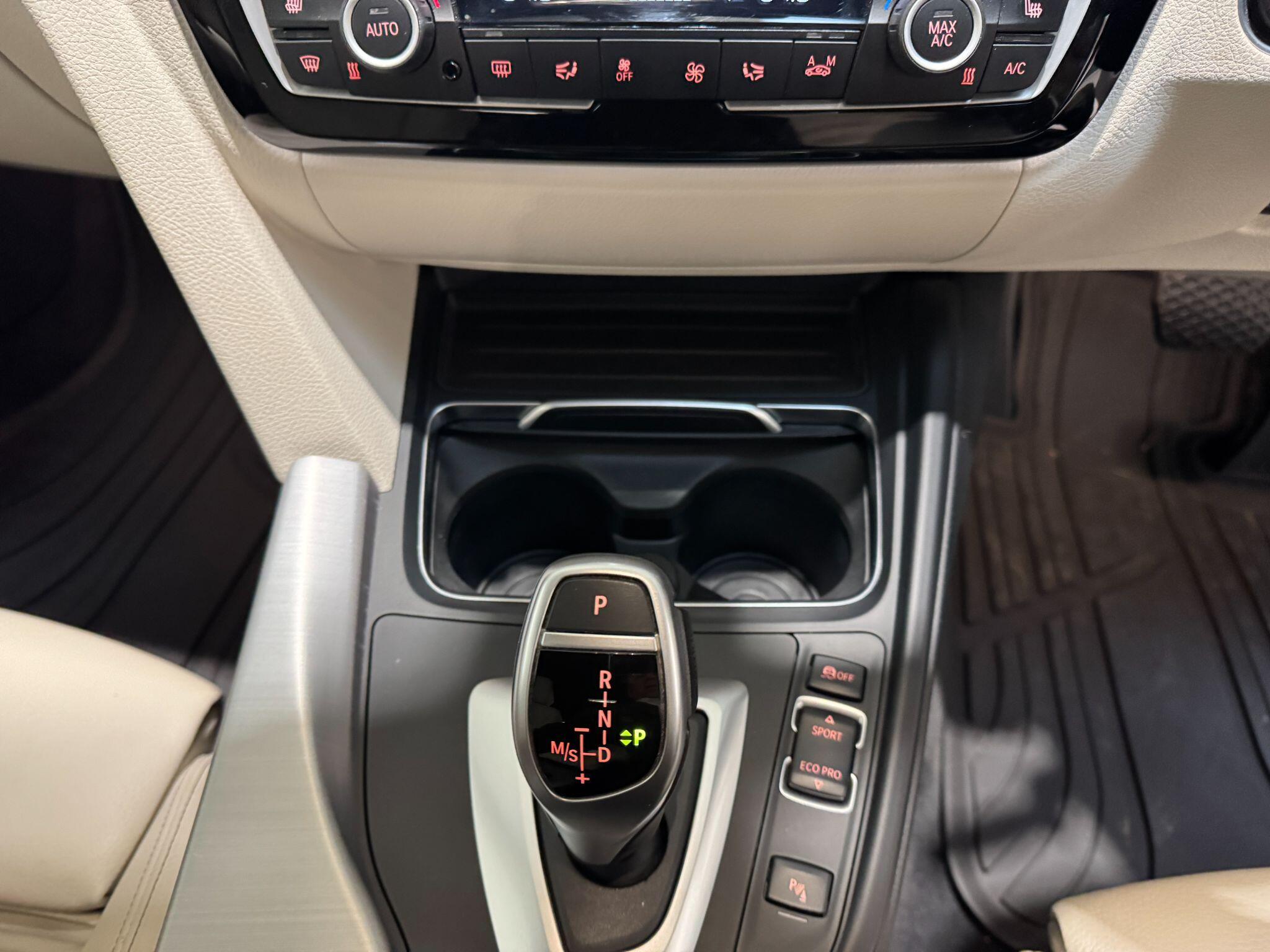 BMW 4 SERIES GRAN COUPE - Image 38