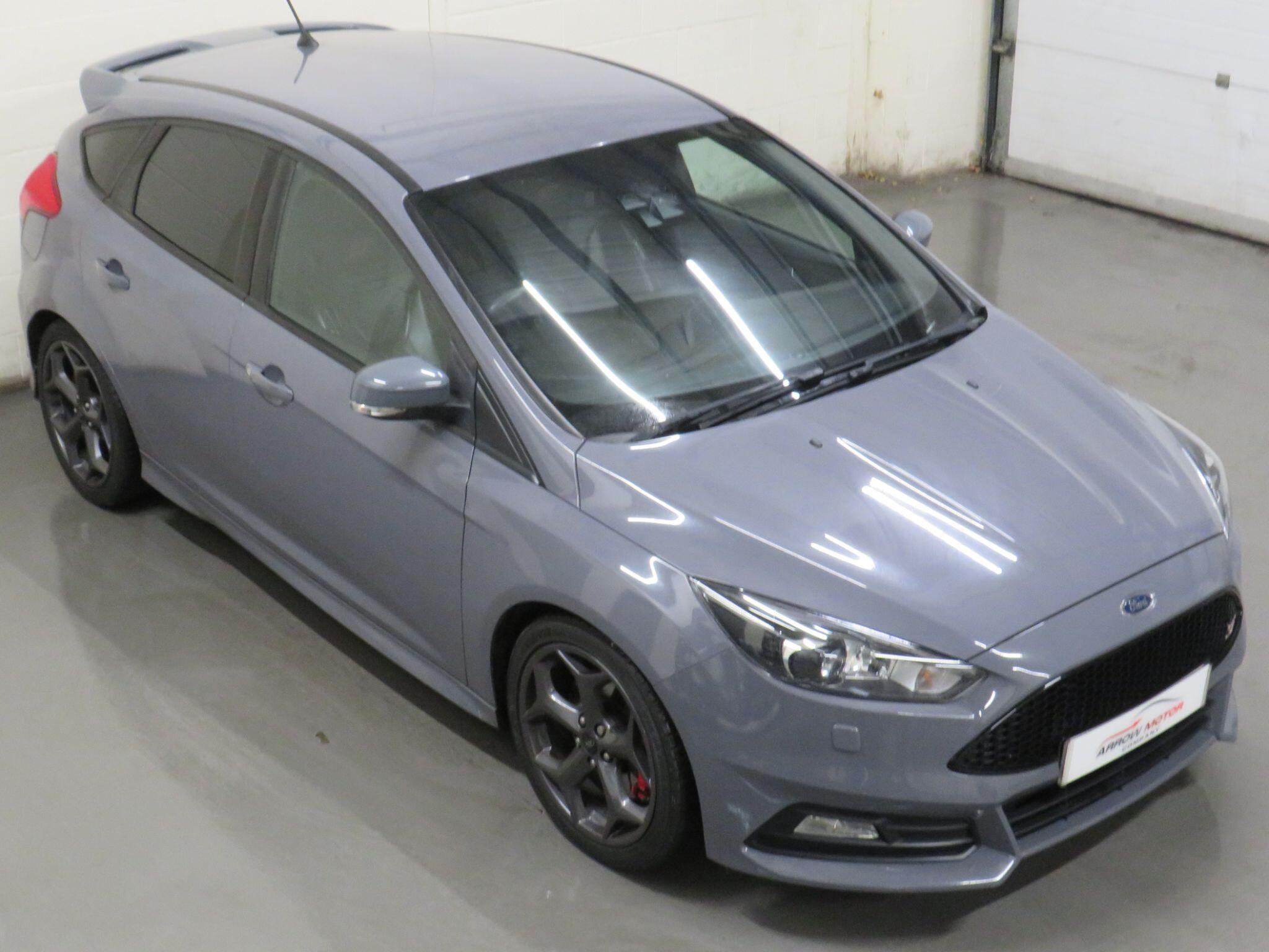 Ford Focus - Image 9