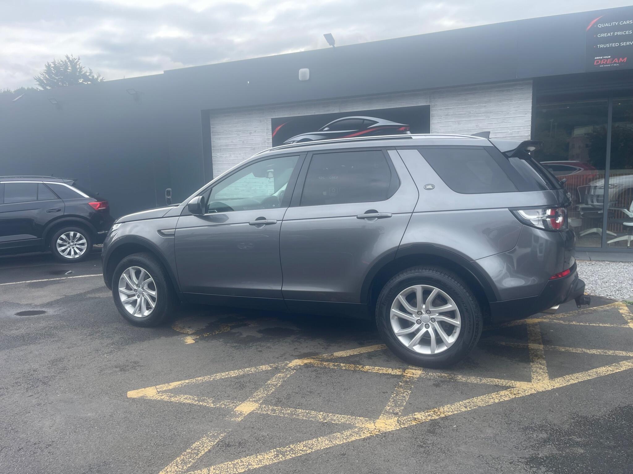 Land Rover DISCOVERY SPORT - Image 10