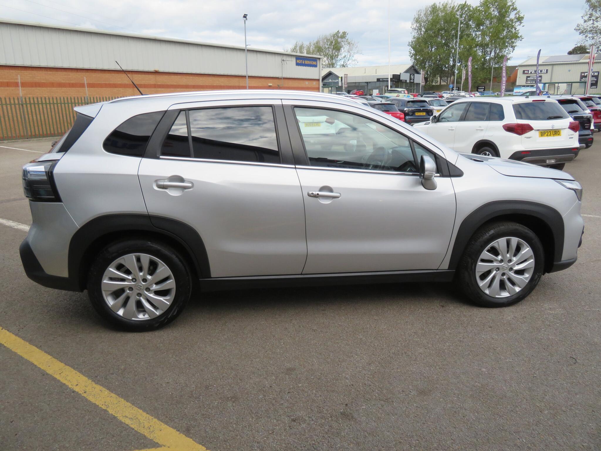 Suzuki S-Cross - Image 10