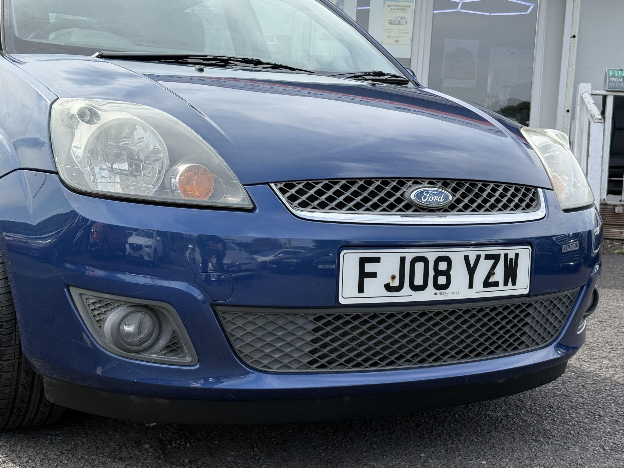Ford Fiesta - Image 10