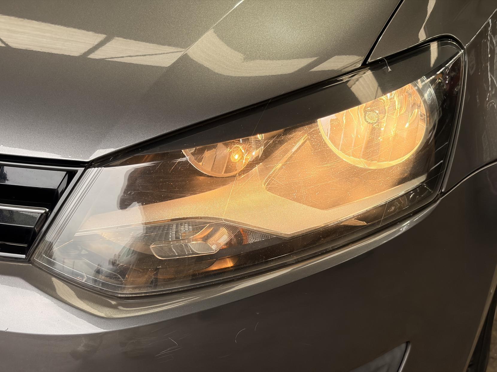 Volkswagen Polo - Image 11