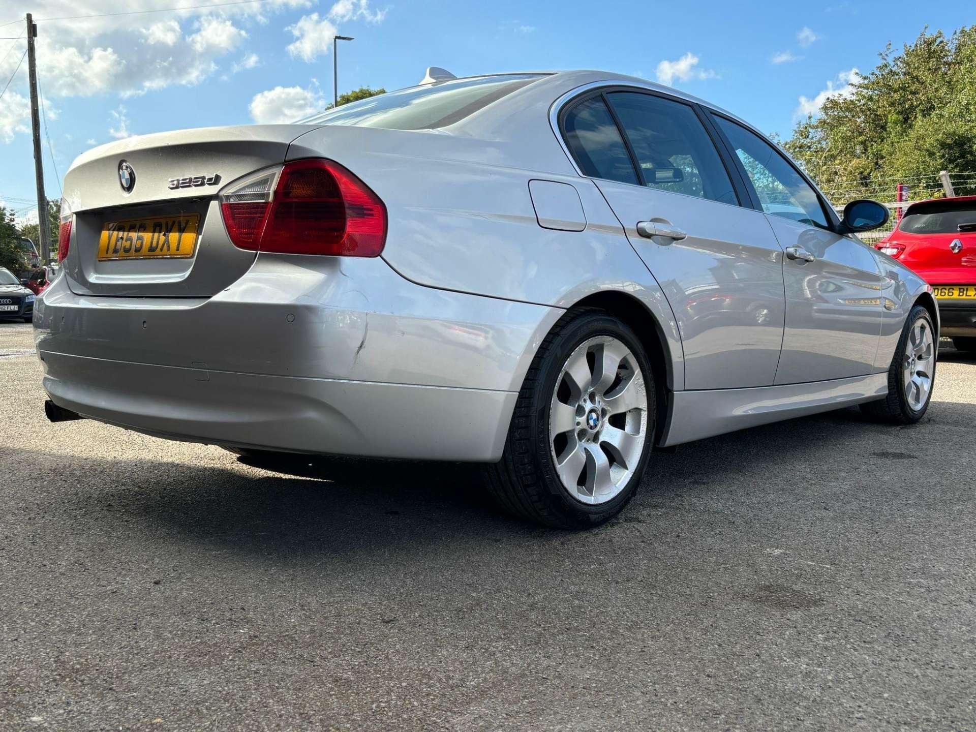 BMW 3 Series - Image 25