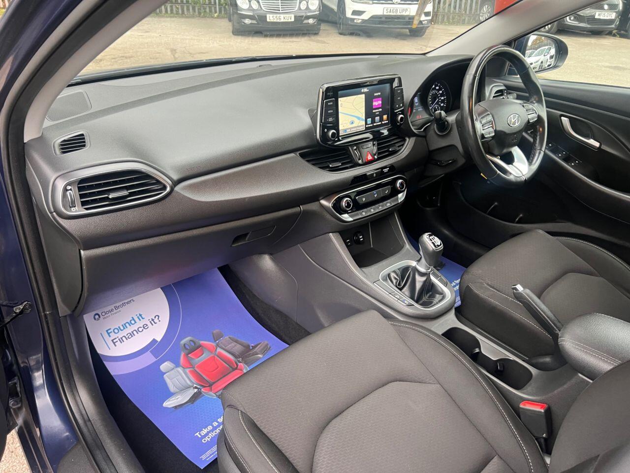 Hyundai i30 - Image 17